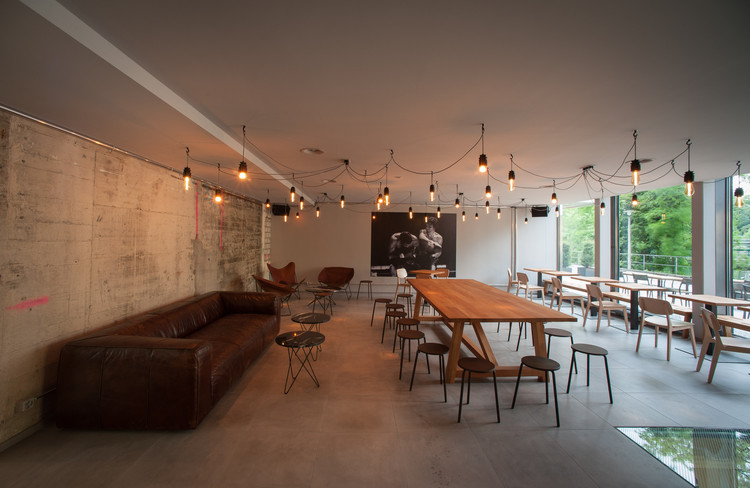 巴尔博亚酒吧健身房-4