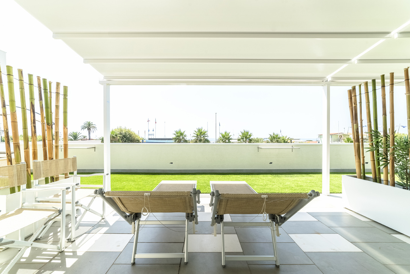 彩色几何空间的艺术魅力——Hotel Tenda Rossa 室内设计-16