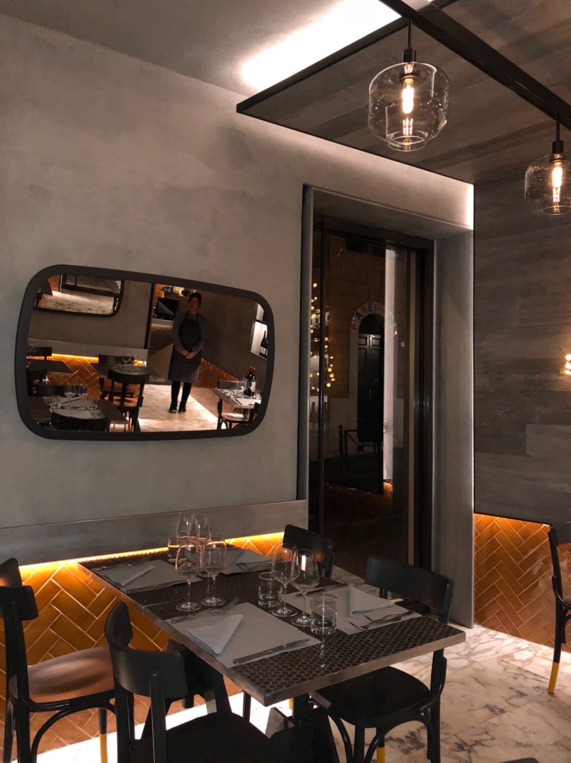 2017 年意大利餐厅 Mazzè室内设计案例解析-10