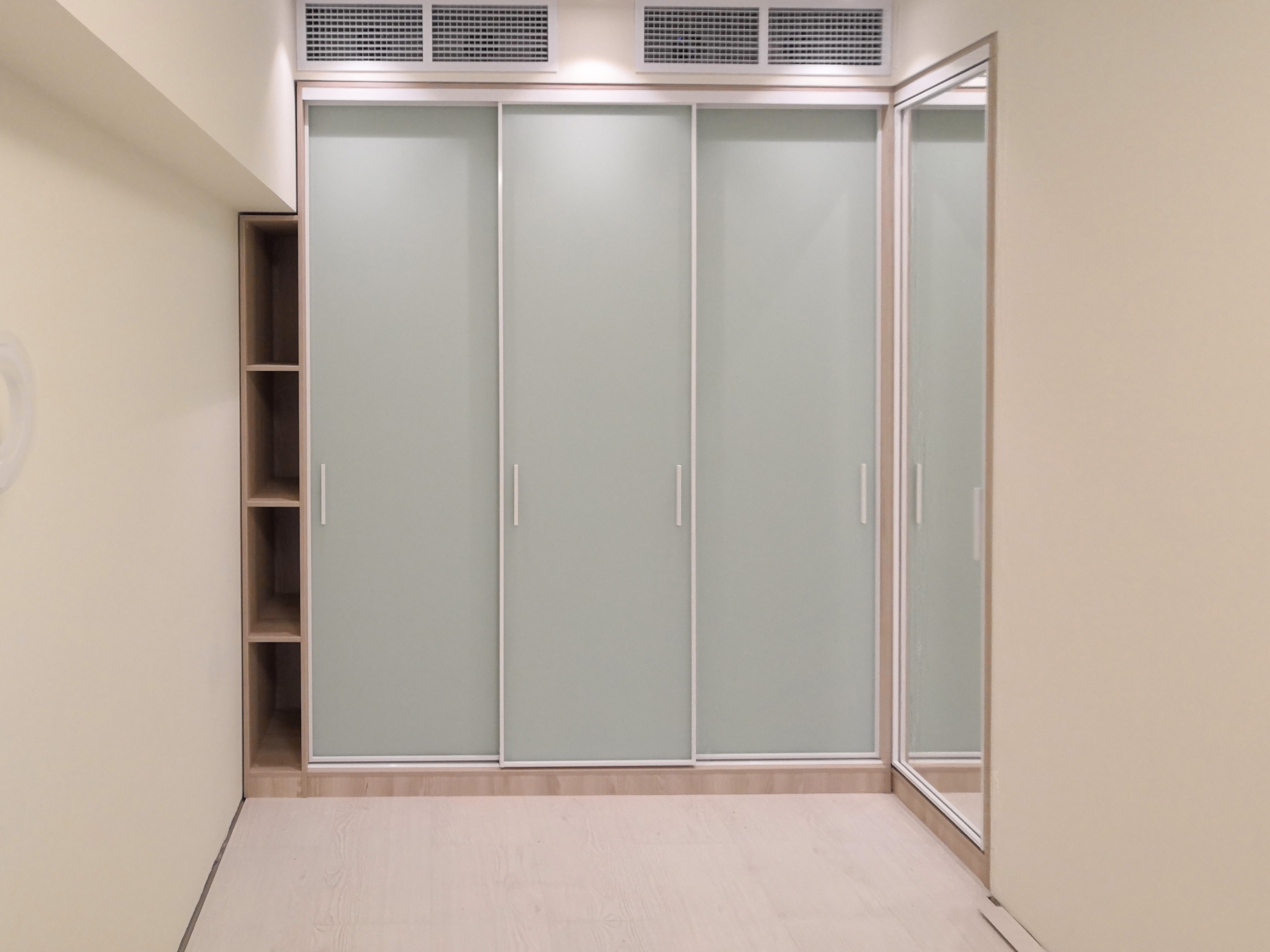 现代城市公寓的精致室内设计-9