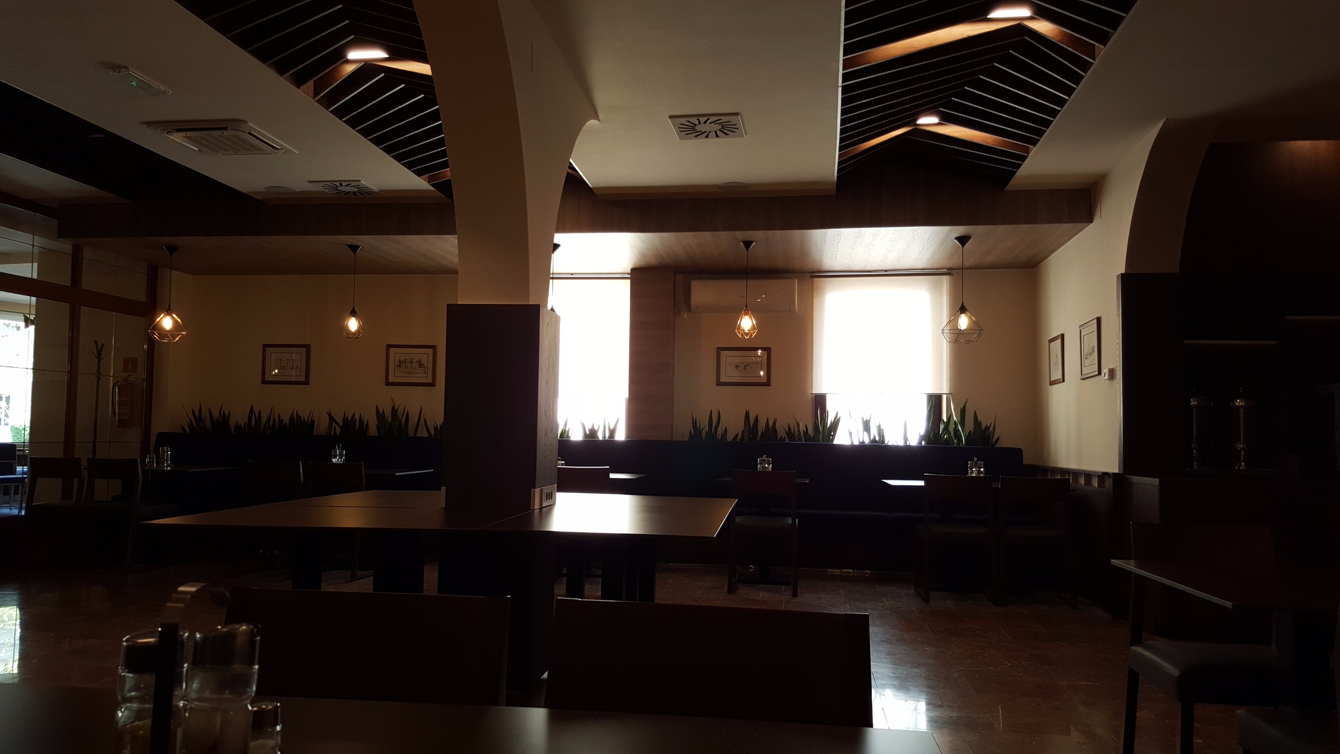 知名设计师打造酒店餐厅翻新典范-7