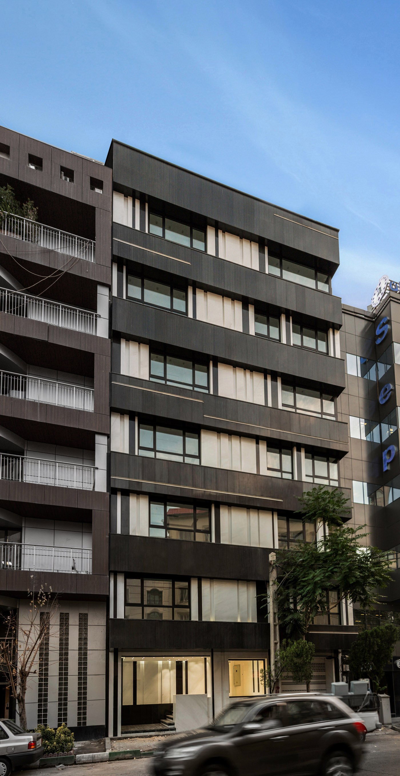 Aftab Office Building 室内设计-11