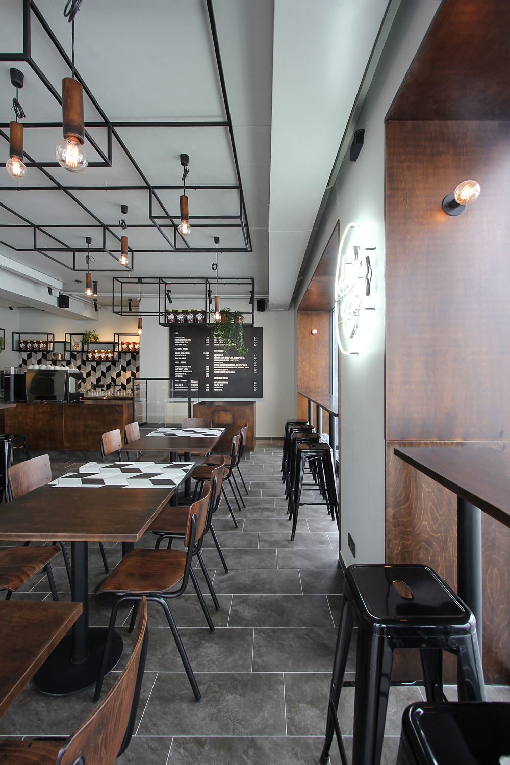 卡瓦列里乌斯-4