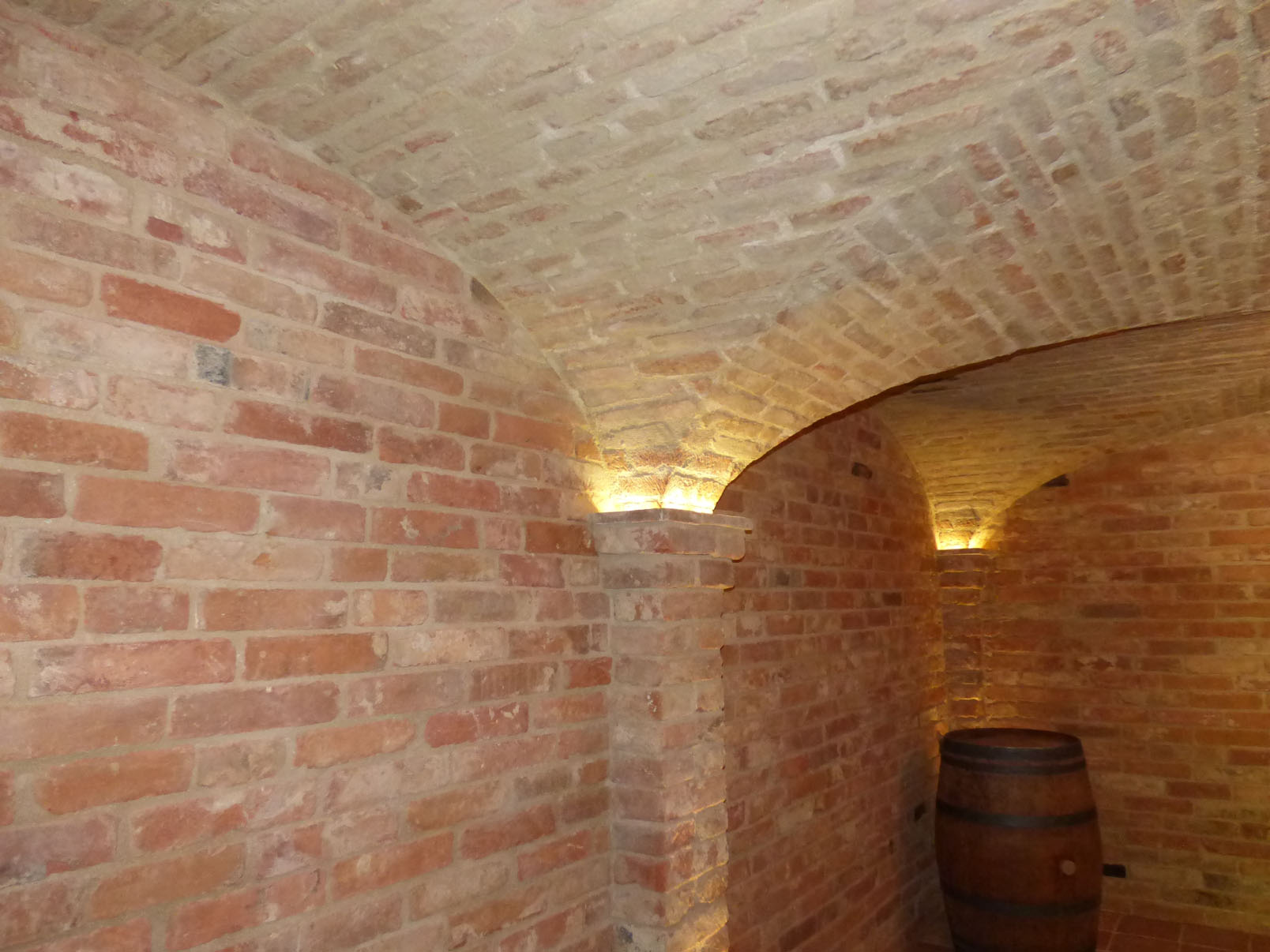 意大利乡村三层楼房改建-35