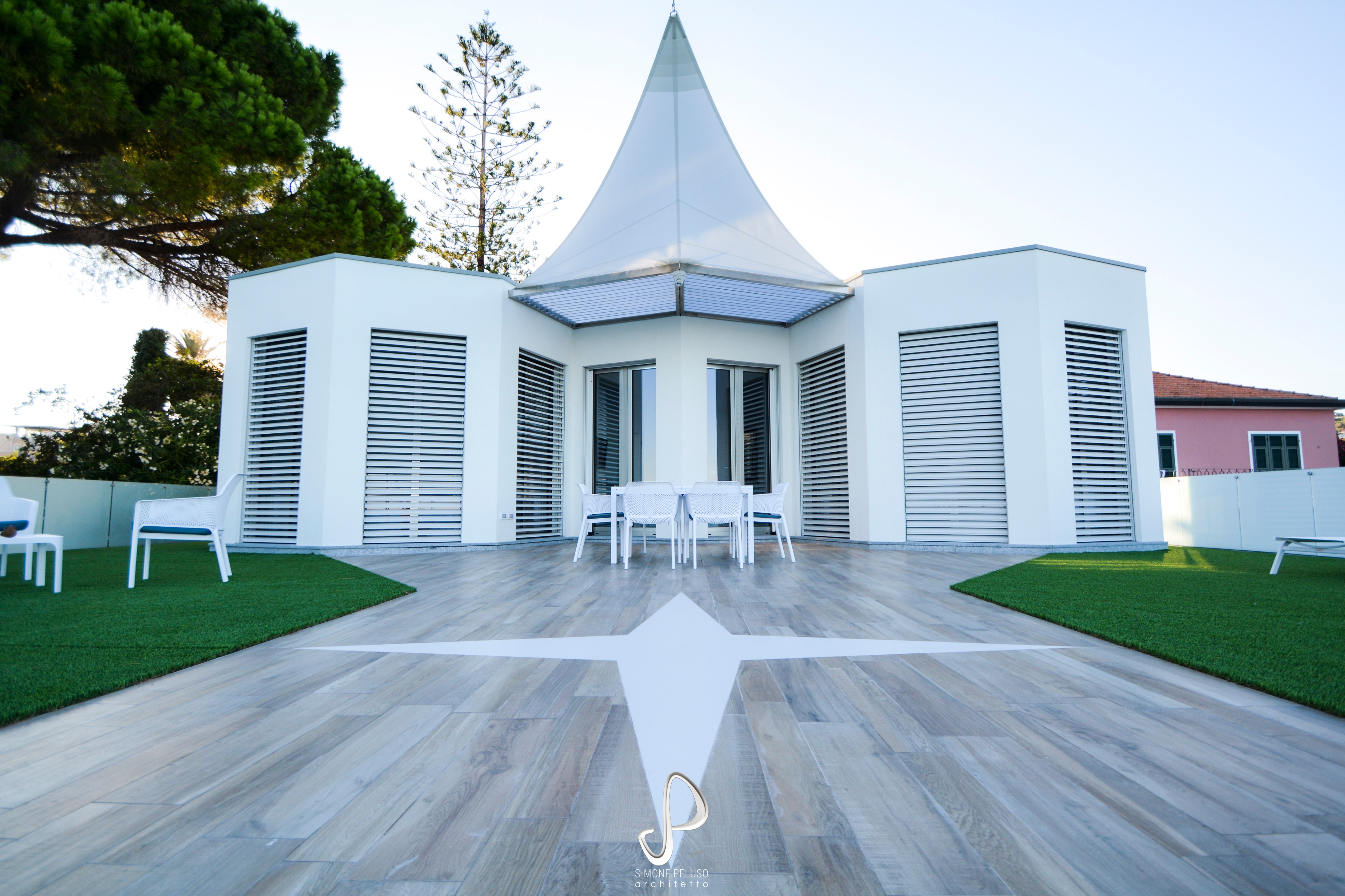 海滨 pagode 别墅 | 废墟中的新生-0