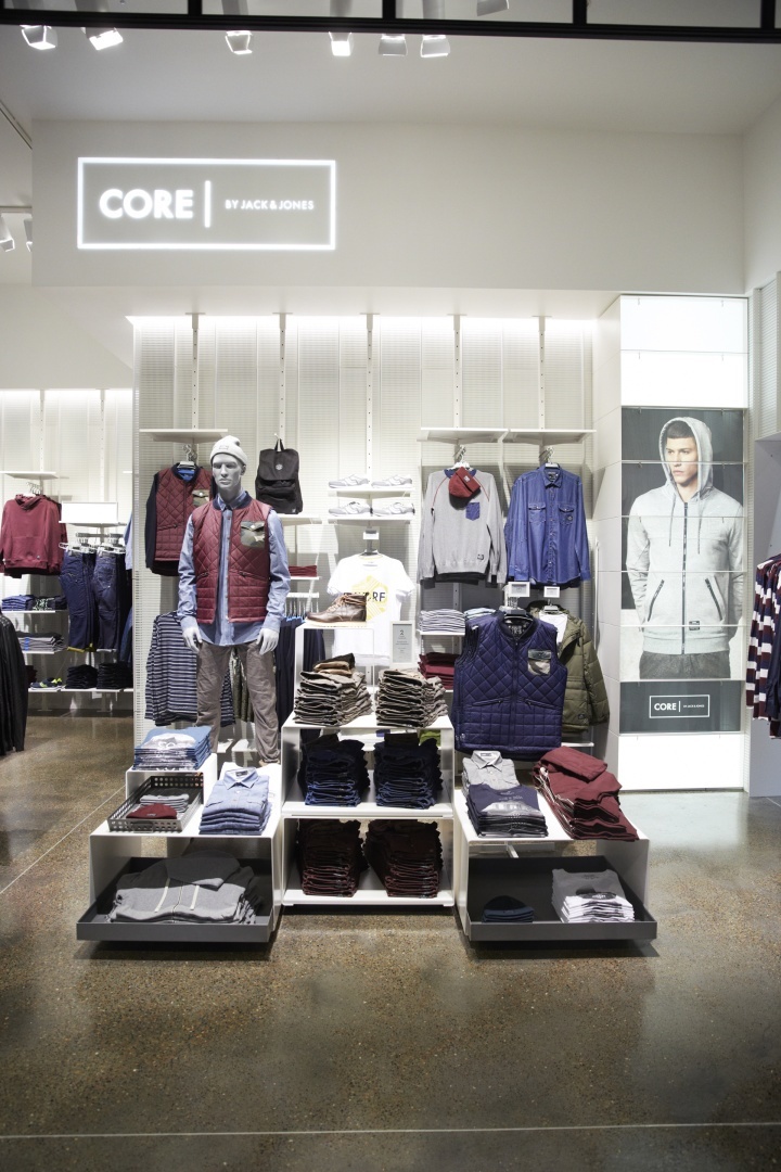 杰克·琼斯零售店设计-18
