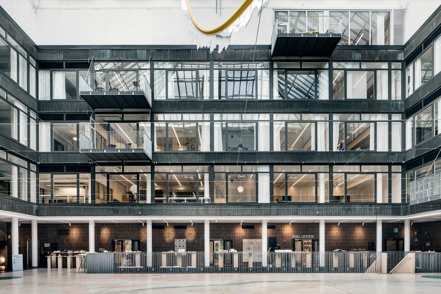 瑞典大学建筑系现代改造-20