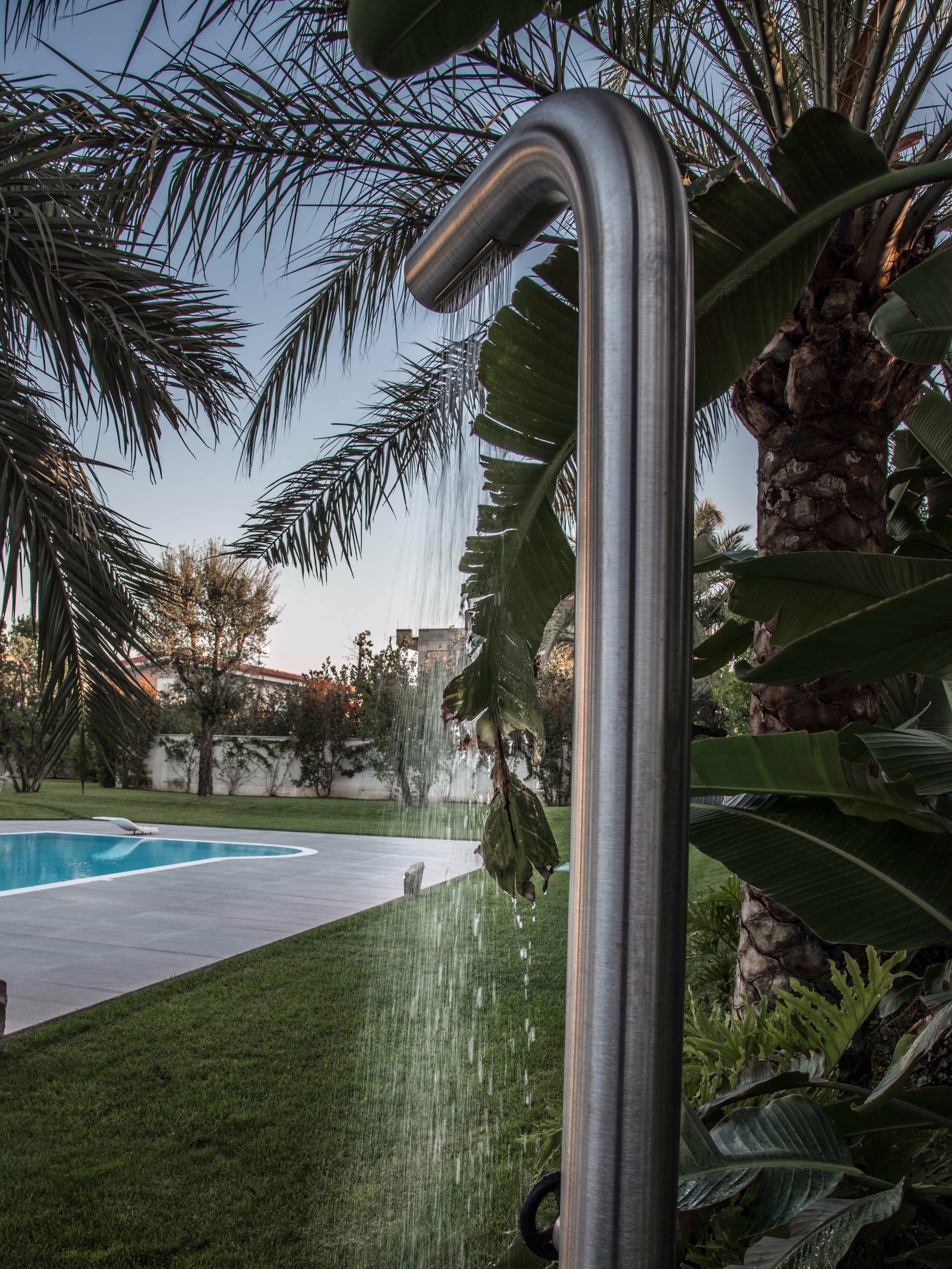 私人住宅花园设计，光影交错打造独特空间-16