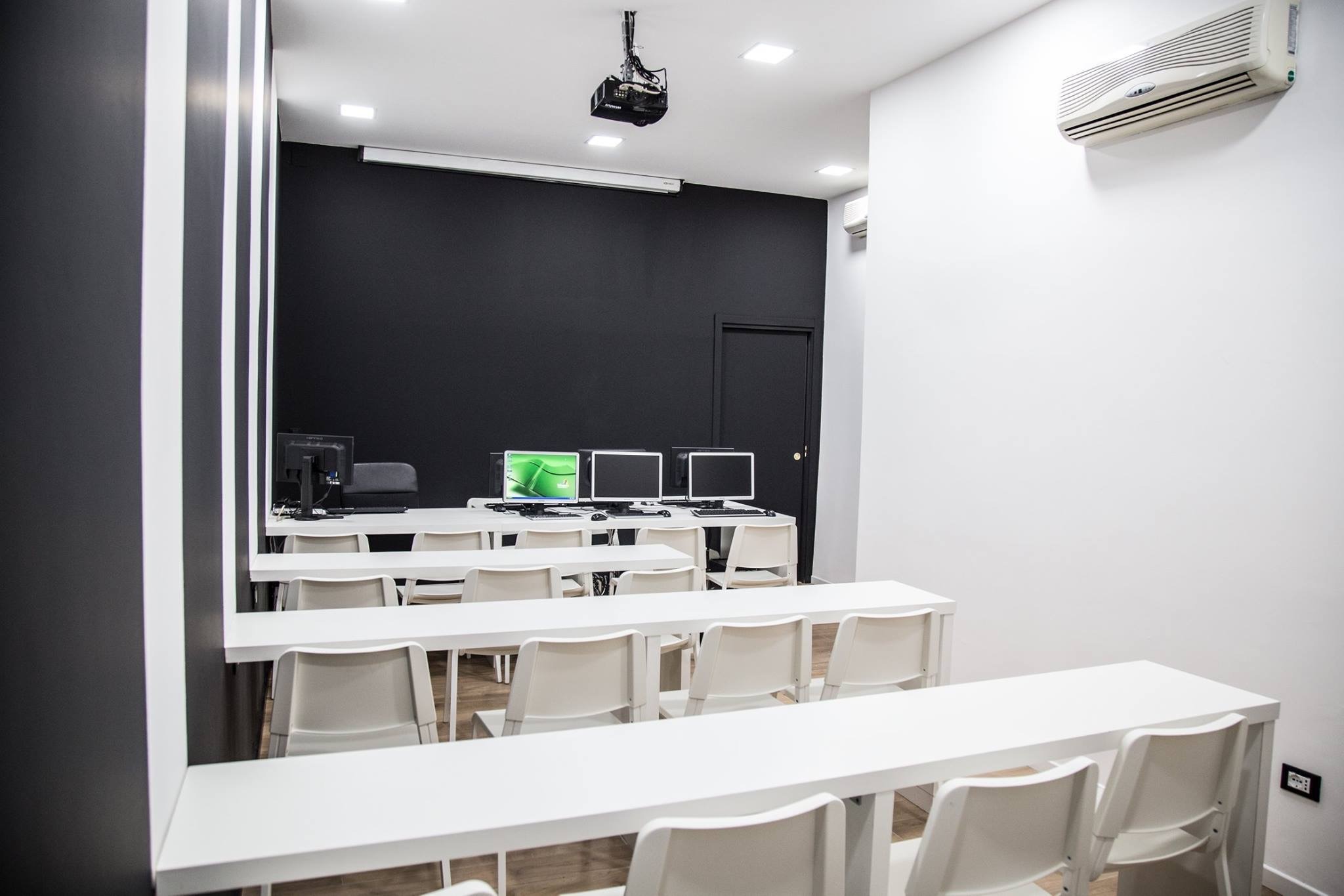 Autoscuola Al Volante 汽车学校翻新亮相-27