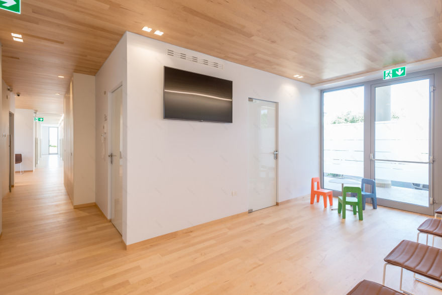 曼苏埃托牙科诊所-11