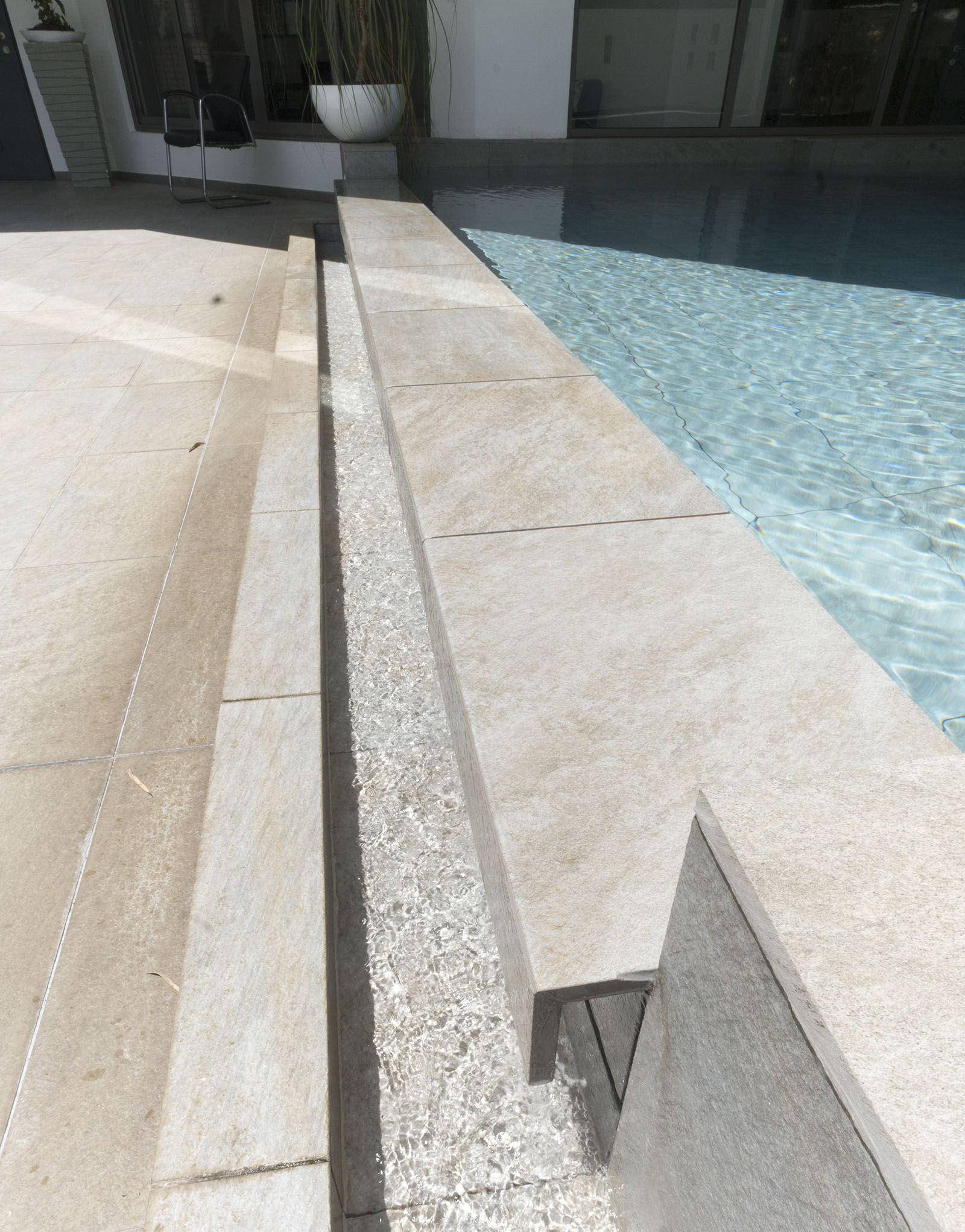 Cantonments’House 梦幻私人住宅,意大利风格与高品质材料的完美结合-17