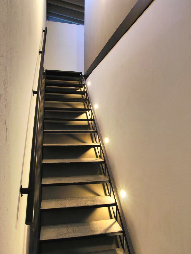 CoRREA 建筑事务所打造 Marsa 公司办公室展示空间-5