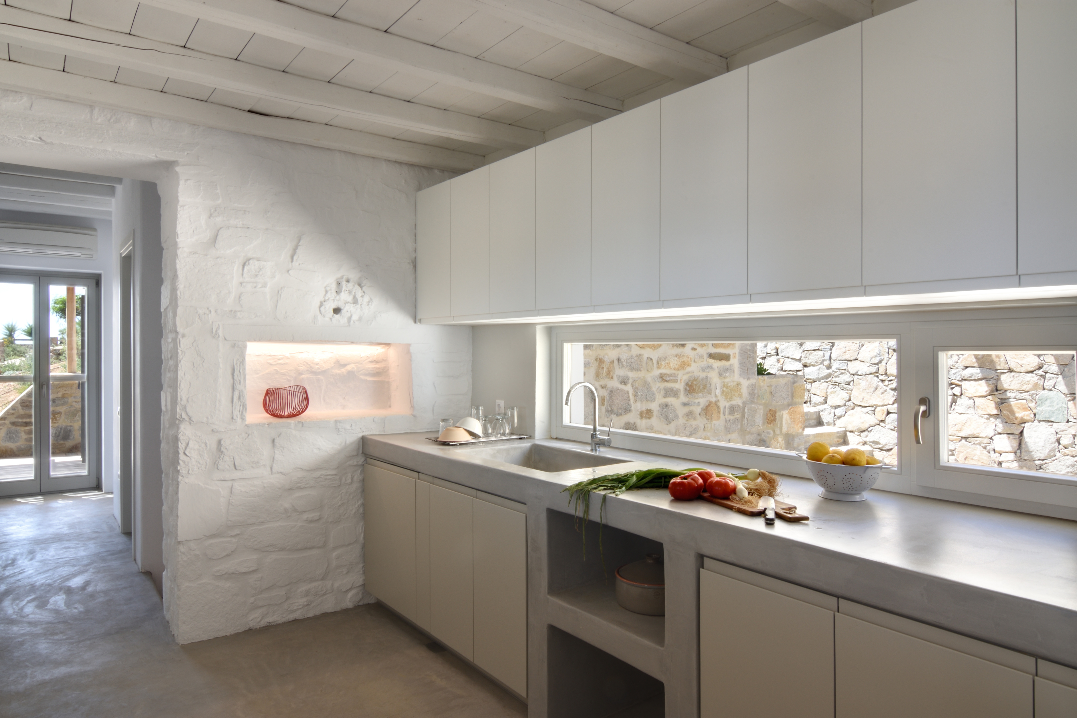 融合传统与当代的白色灵魂乡村别墅-10