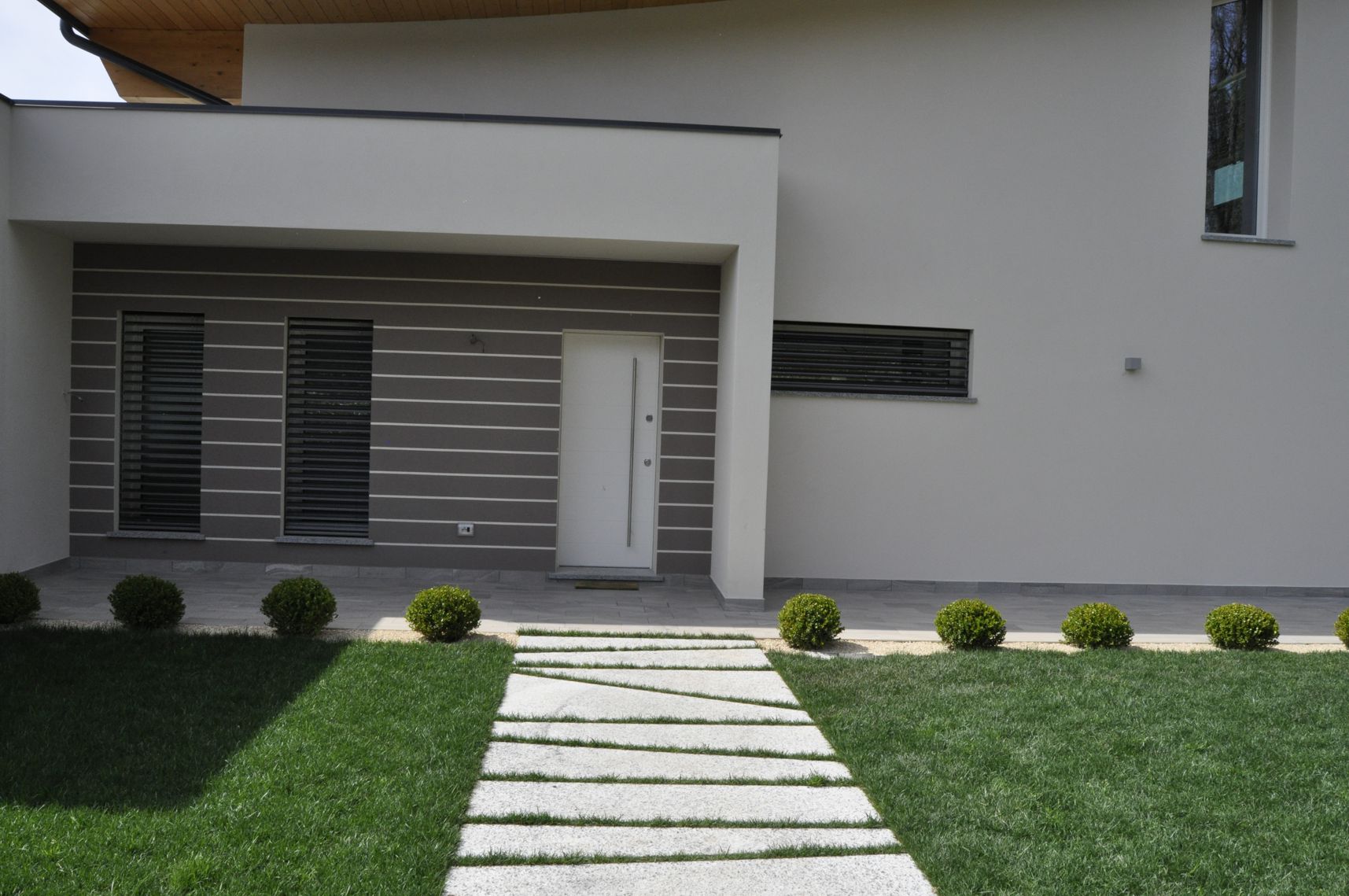 简约风格单家庭院住宅设计-6