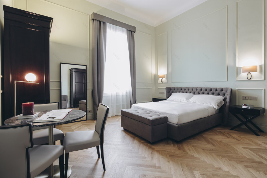 意大利博洛尼亚百年建筑的奢华套房新生-35