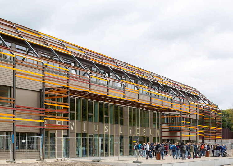 荷兰多霍恩彩色新校舍 | 自然、紧凑与可持续的教育产业-7