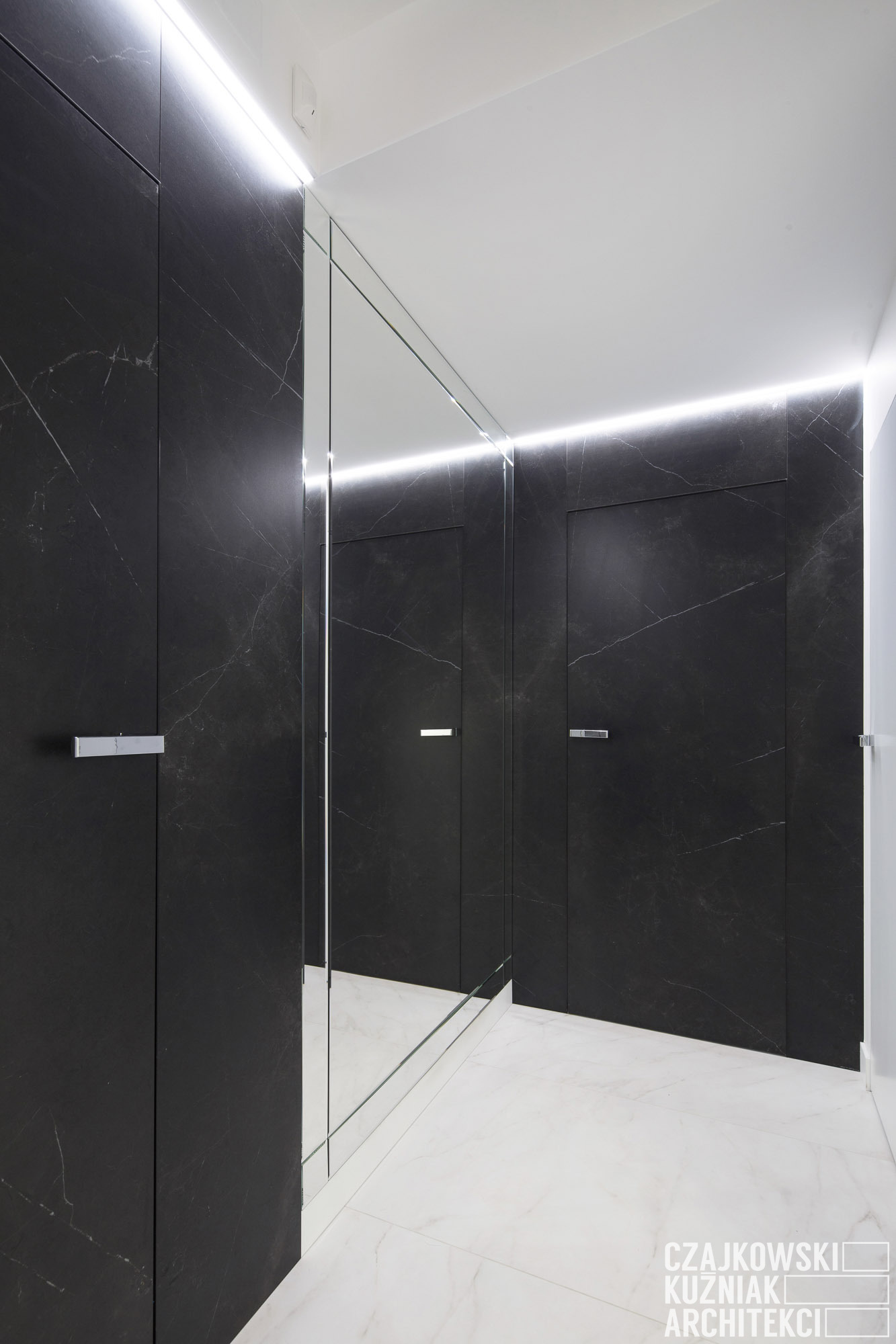 卡托维兹私人住宅的精致室内设计-24