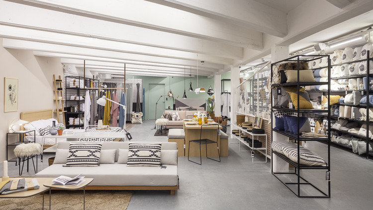 迪斯尼亚纳蒂安民族阵线旗舰店-0