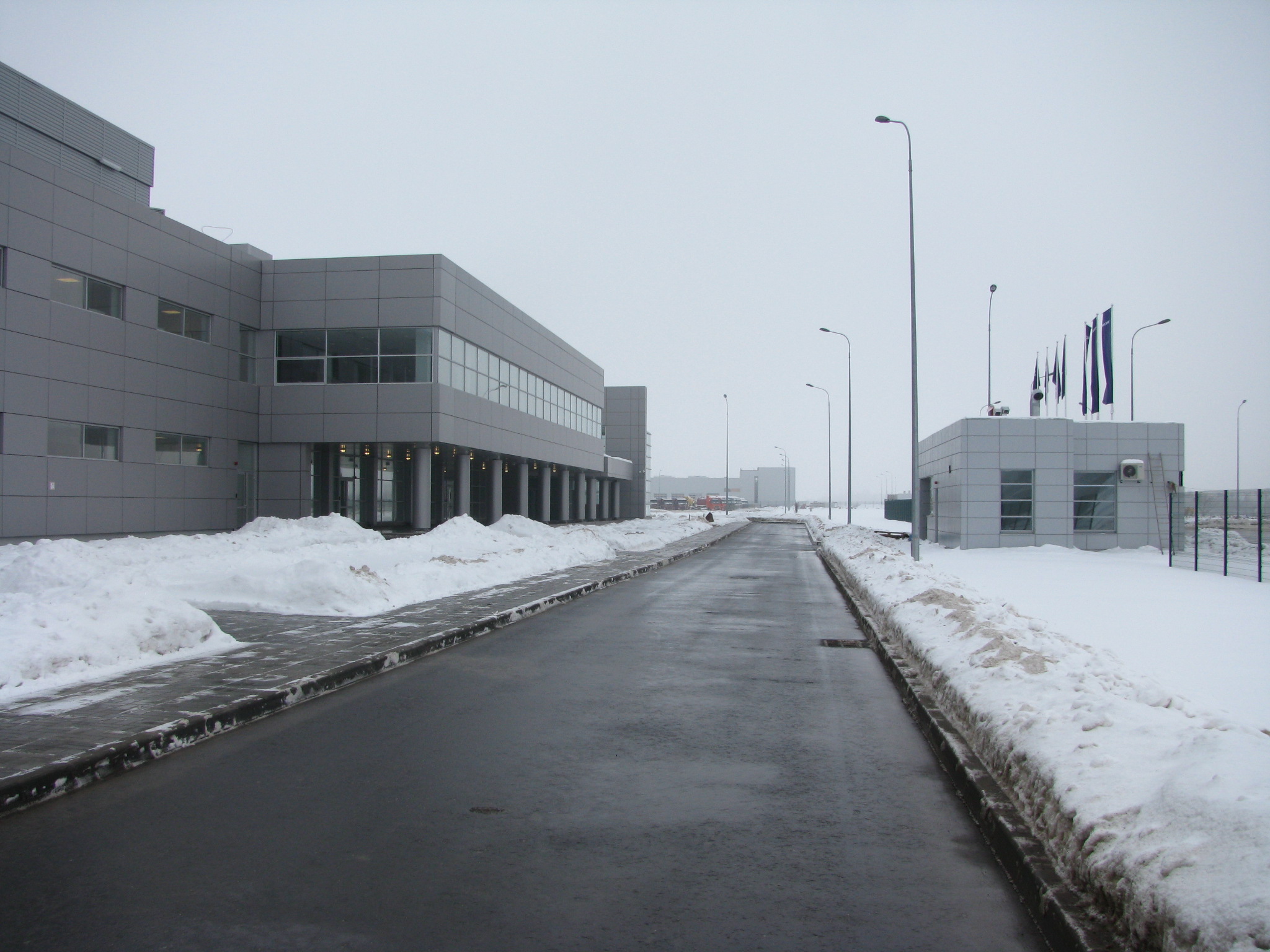 俄罗斯 Volvo·Renault 卡车工厂办公大楼设计-12