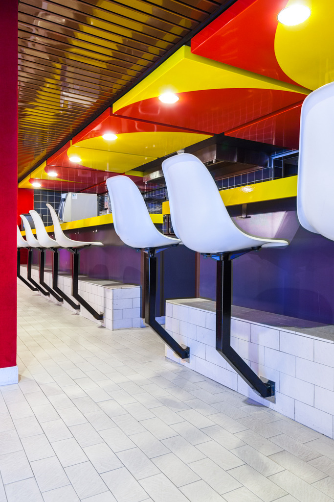 拯救帕顿设计,巴塞尔 Radisson Blu 酒店泳池重生-7