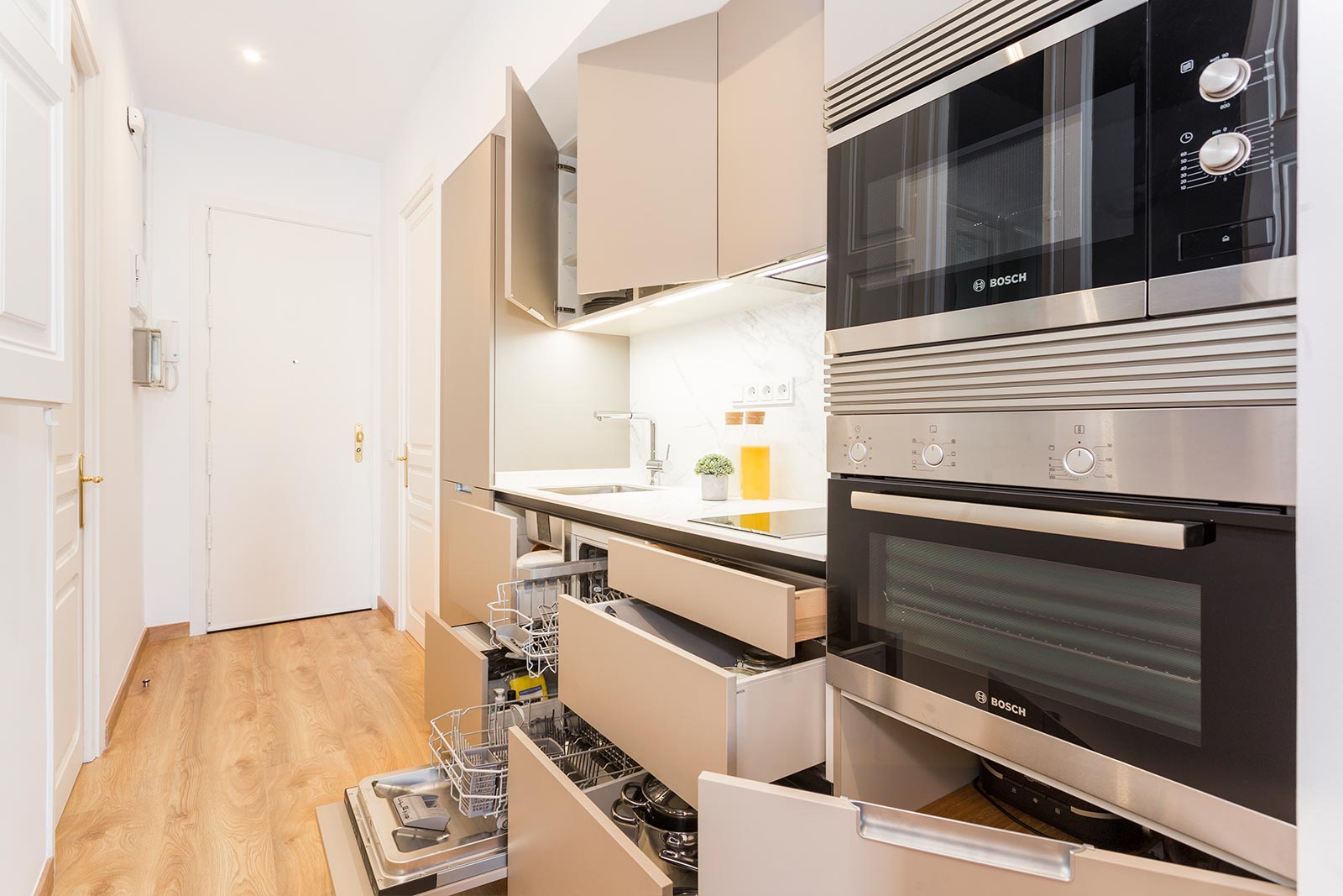 2017 年巴塞罗那公寓翻新设计-7