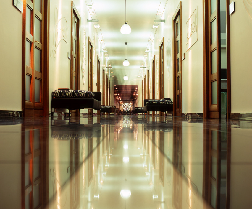 FCA 集团-- 米拉菲奥里工厂摄影项目-1