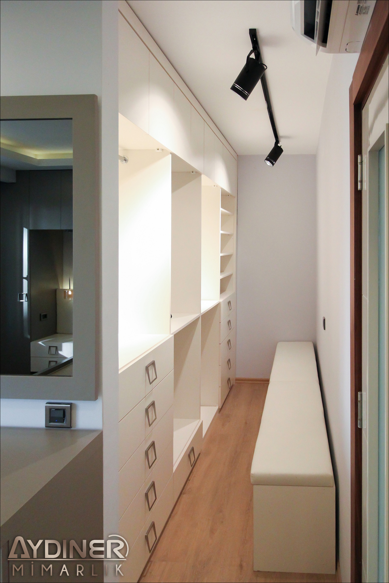 2017 年完工的独栋别墅室内设计案例-7