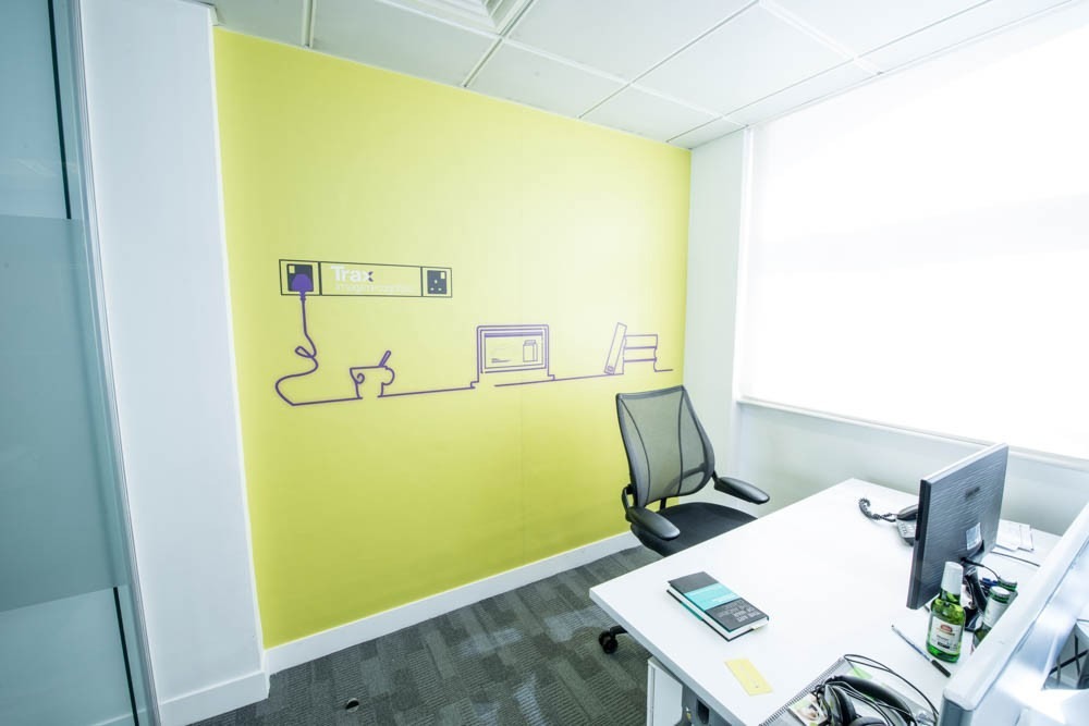 创新零售公司 Tra· Retail 办公室个性化设计-9