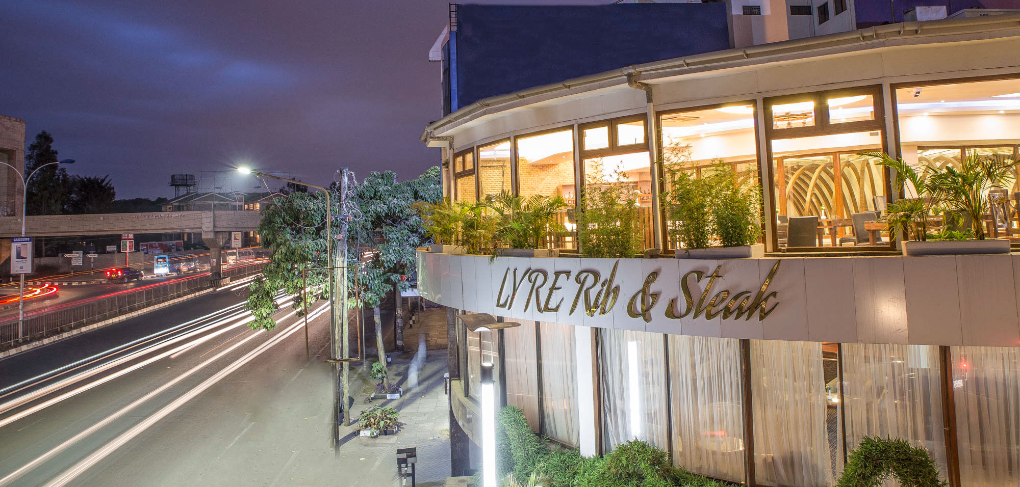 内罗毕丽丽安塔楼的华丽转身· Lyre 肋排牛排酒吧-16