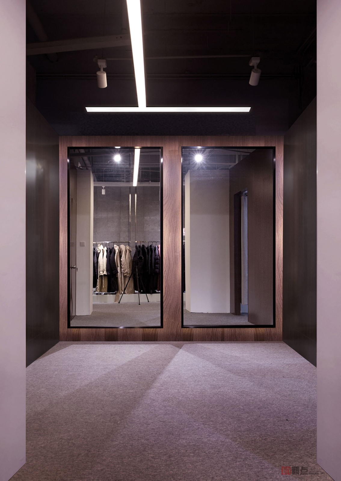 DID 鼎点室内设计 | OUTLETS 奥特莱斯服装店,时尚线条点面完美结合-20