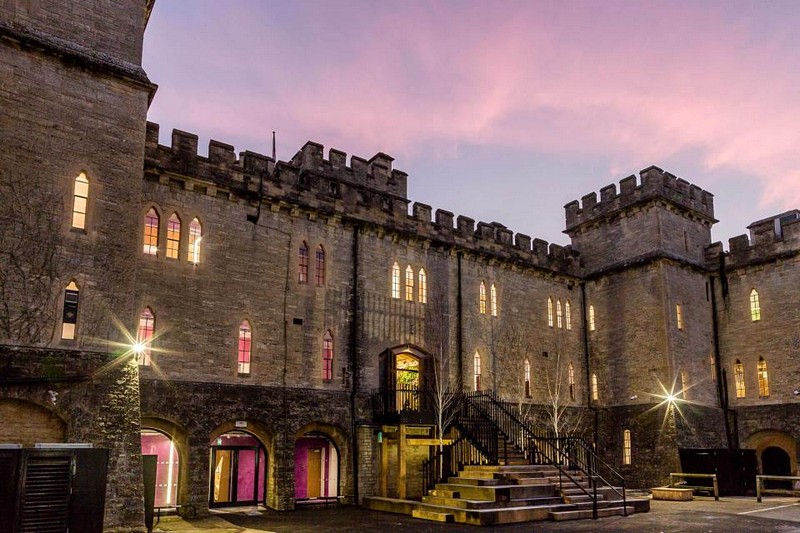 城堡中的梦幻办公室-45