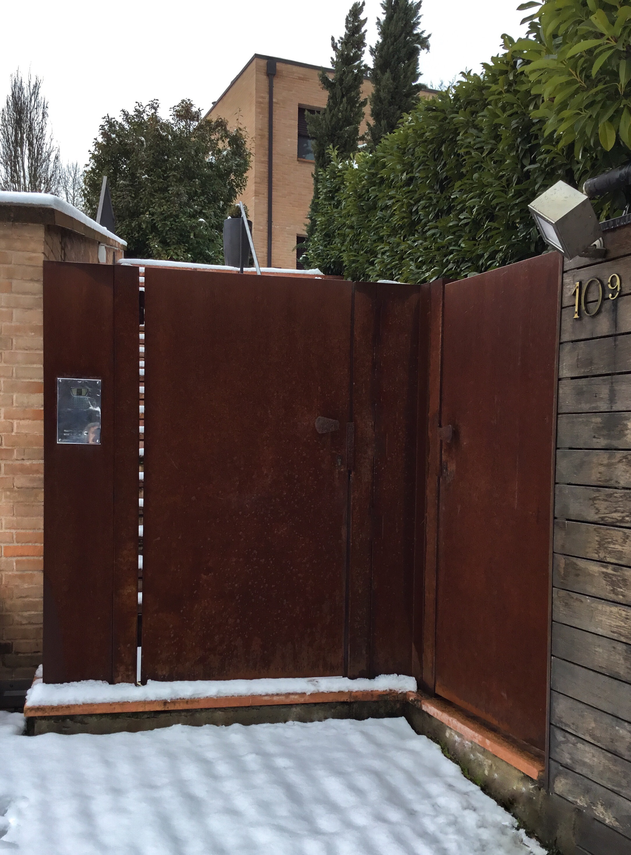 丘陵之上的独立住宅群-5