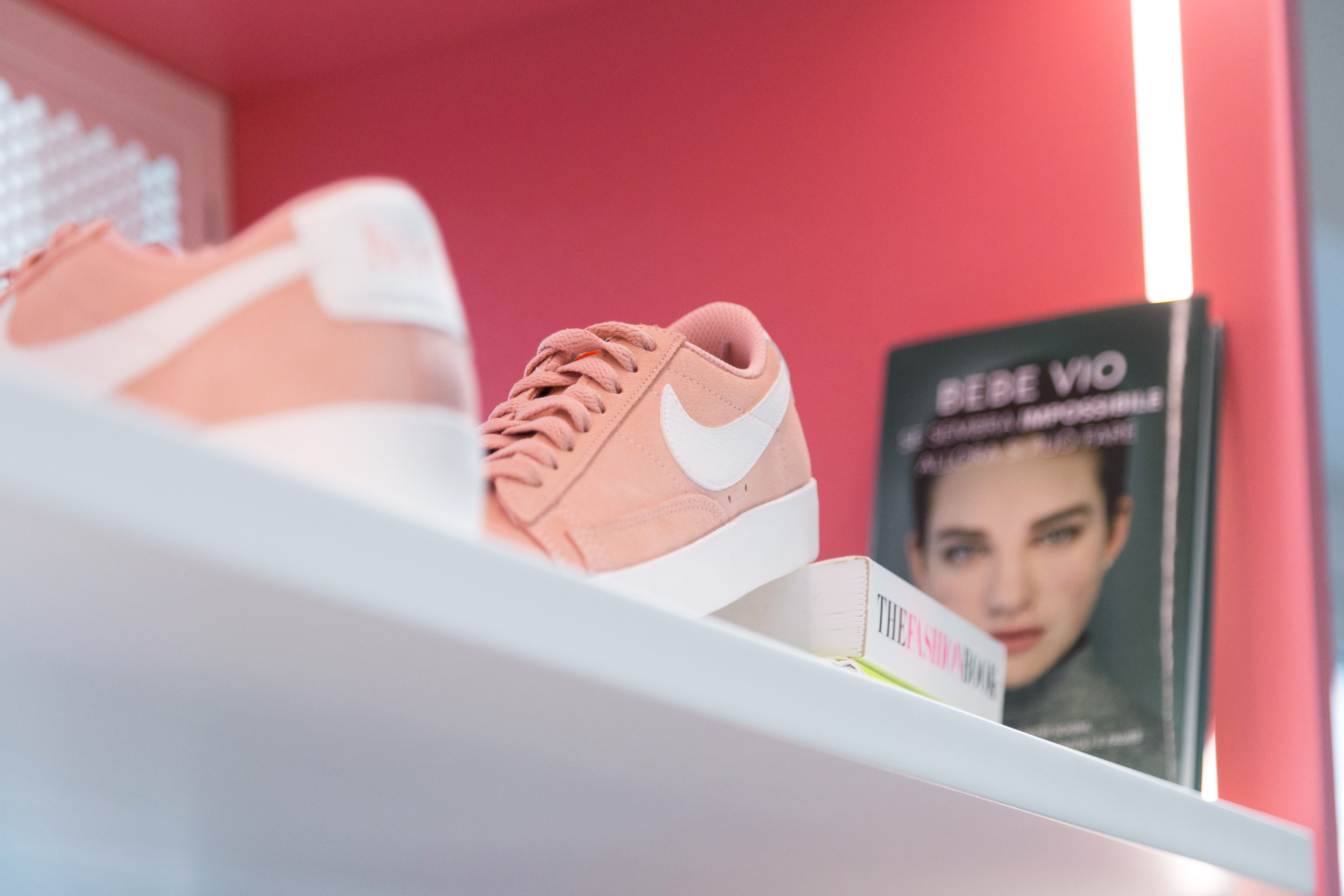 米兰 Nike 旗舰店女性空间设计-10