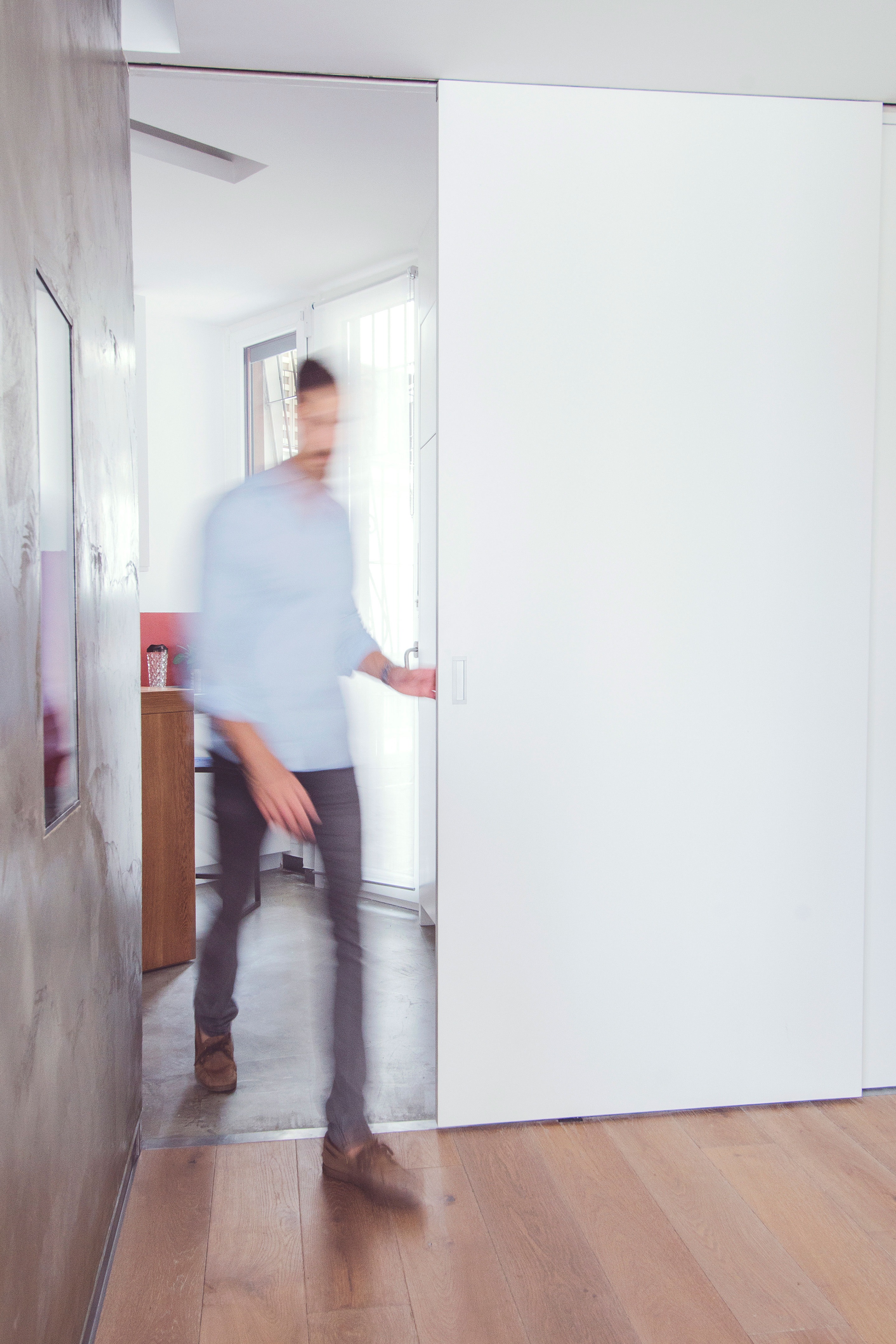 罗马 Parioli 区公寓 | 微水泥打造的现代厨房空间-1