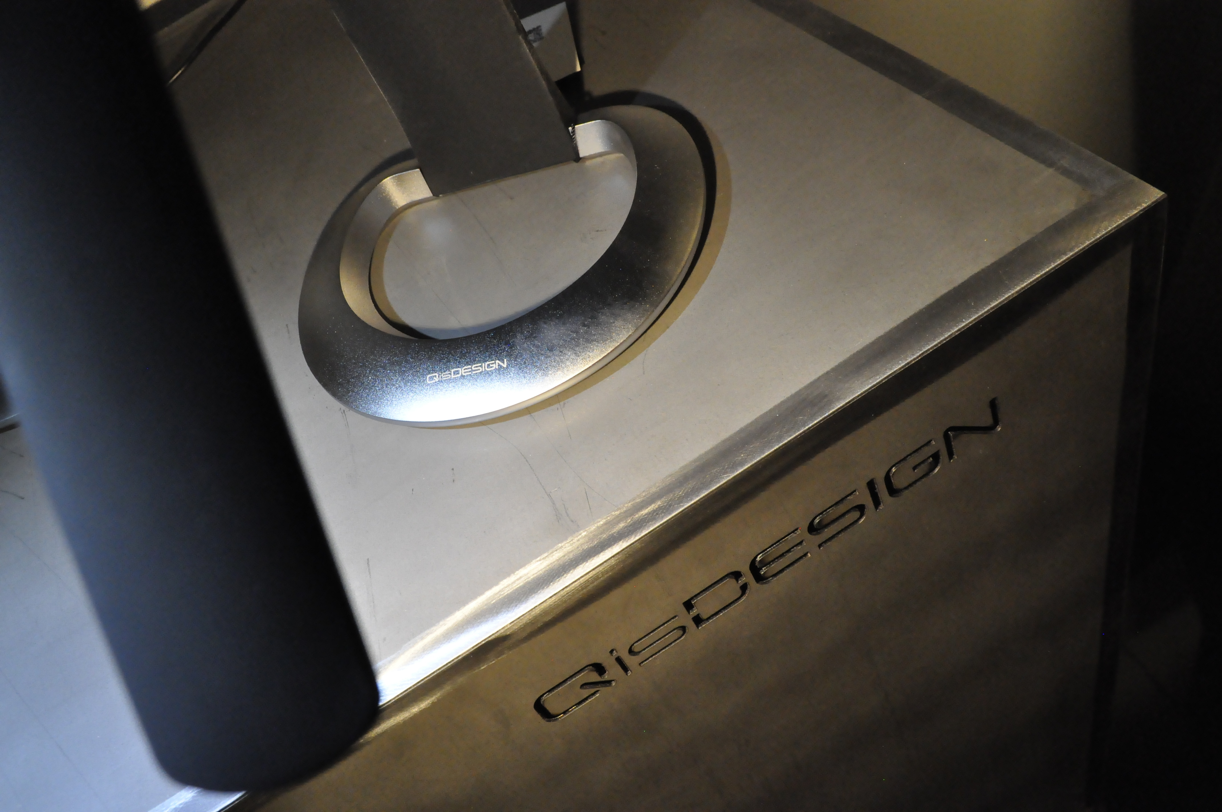 2017 年欧洲灯具展 QisDesign 展位设计-6