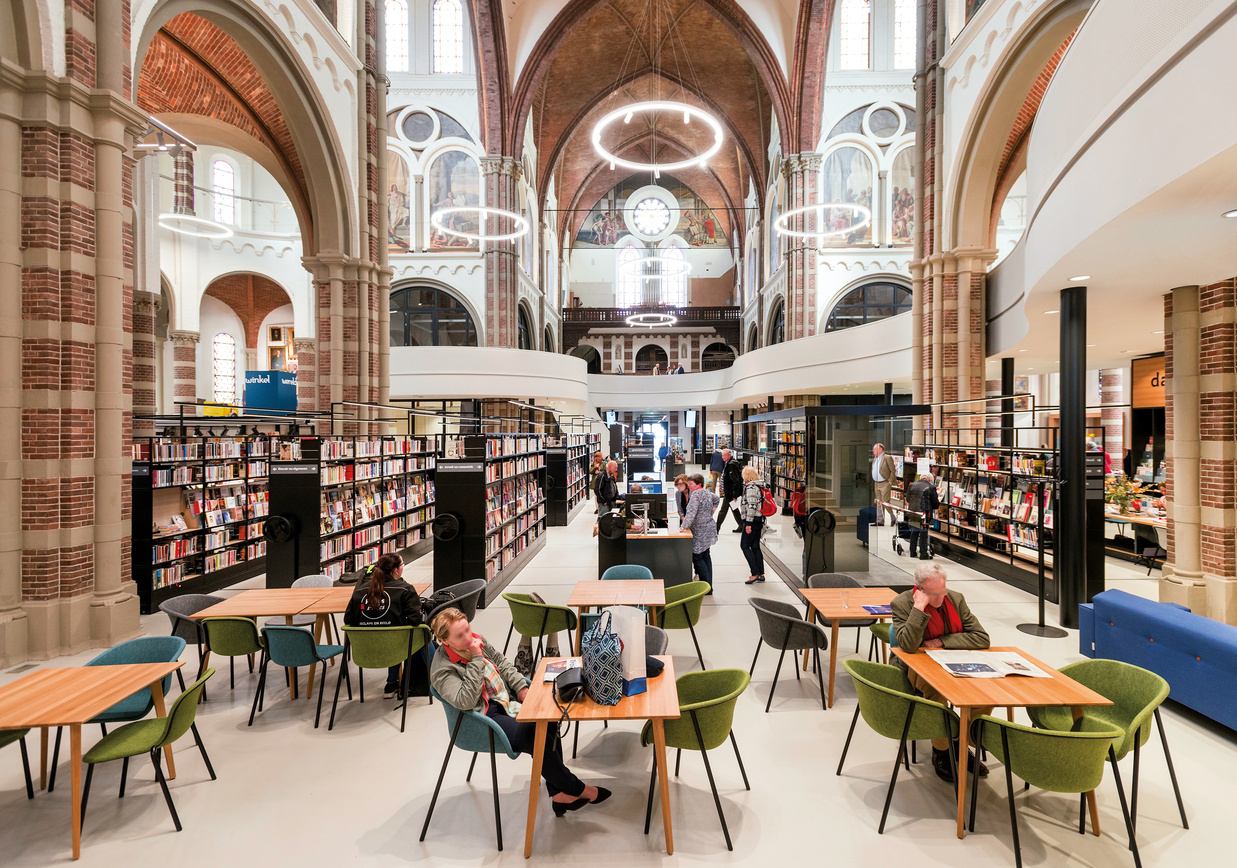 多功能文化中心 · DePetrus 教堂的华丽变身-3