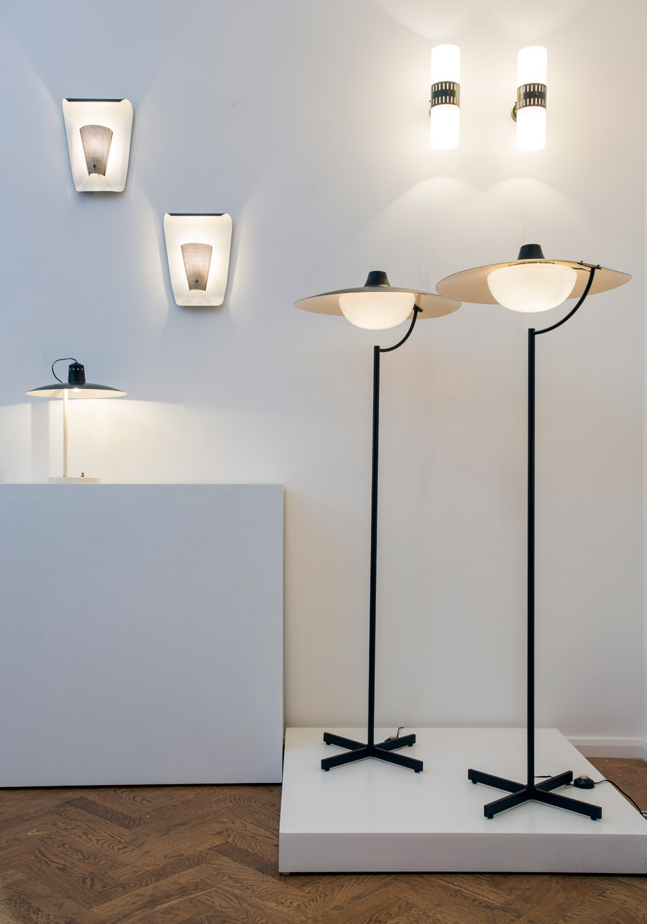 战后法国照明设计展亮相伦敦,解读 50 年代设计亮点-7