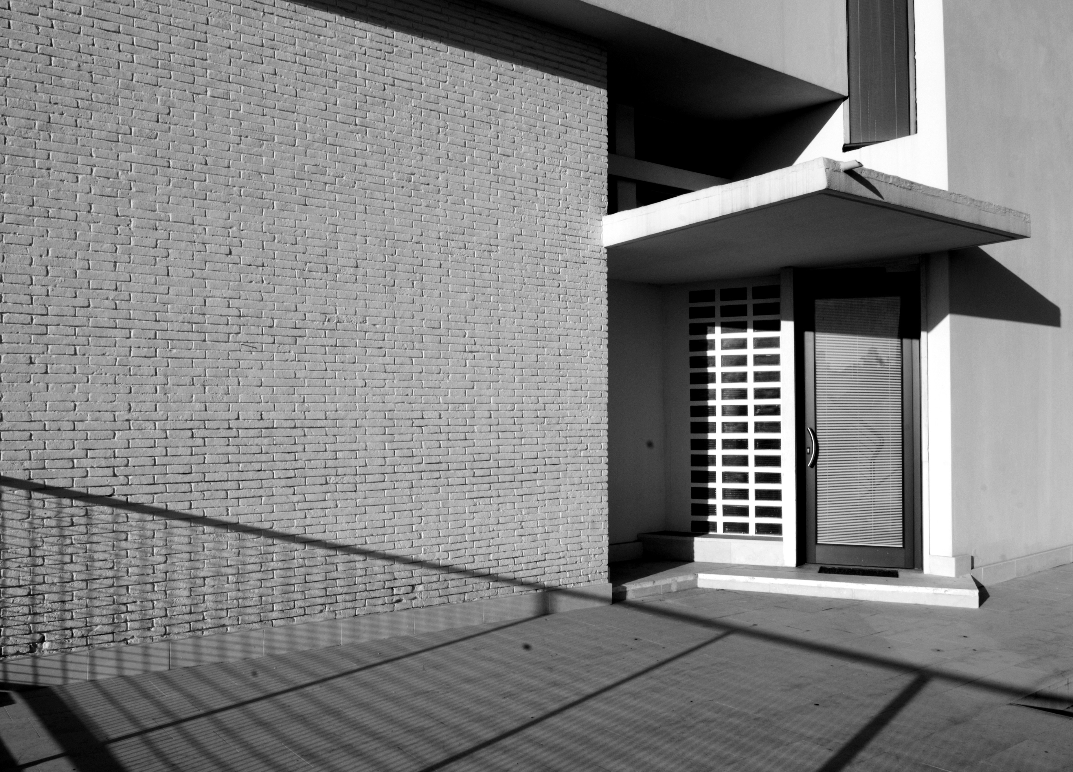 理性主义风格的利加布集团总部修复设计-6