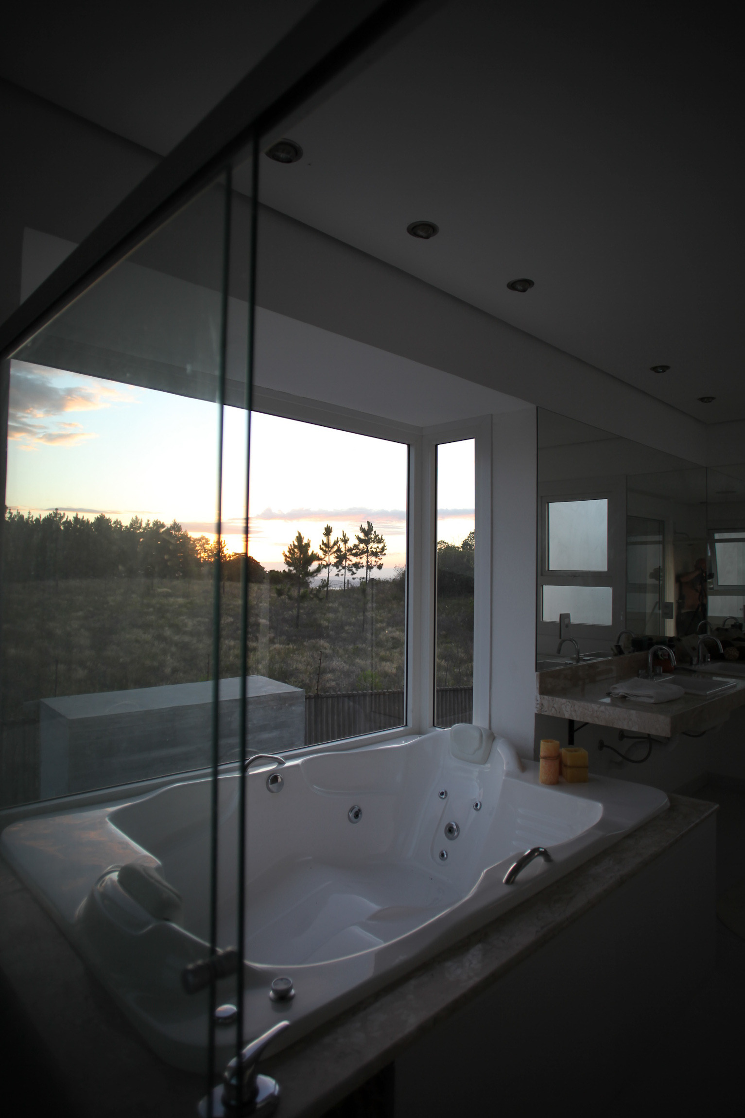 友宅共生 | 融合景观与功能的 445 平米单家庭住宅设计-24