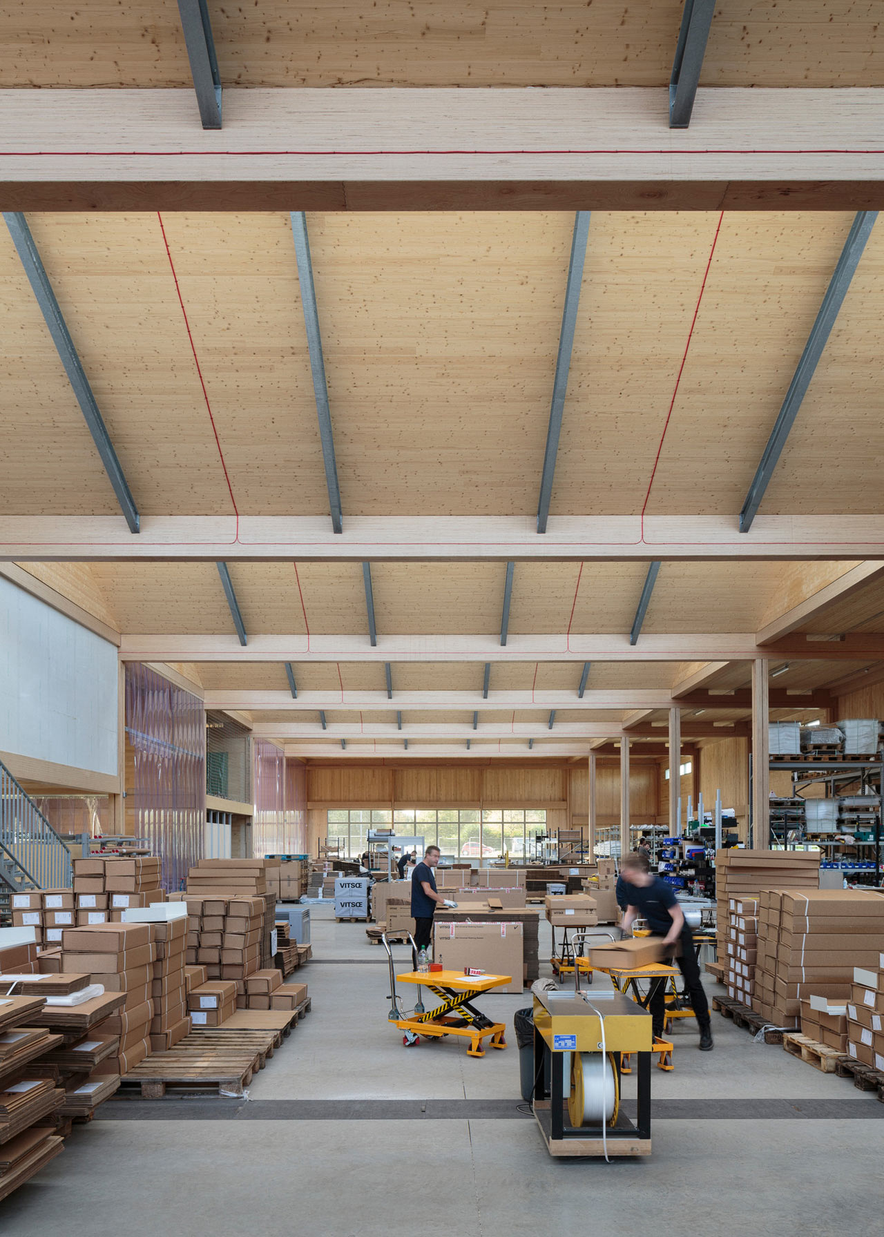 英国 Vitsœ总部搬新家,自然设计成亮点-17