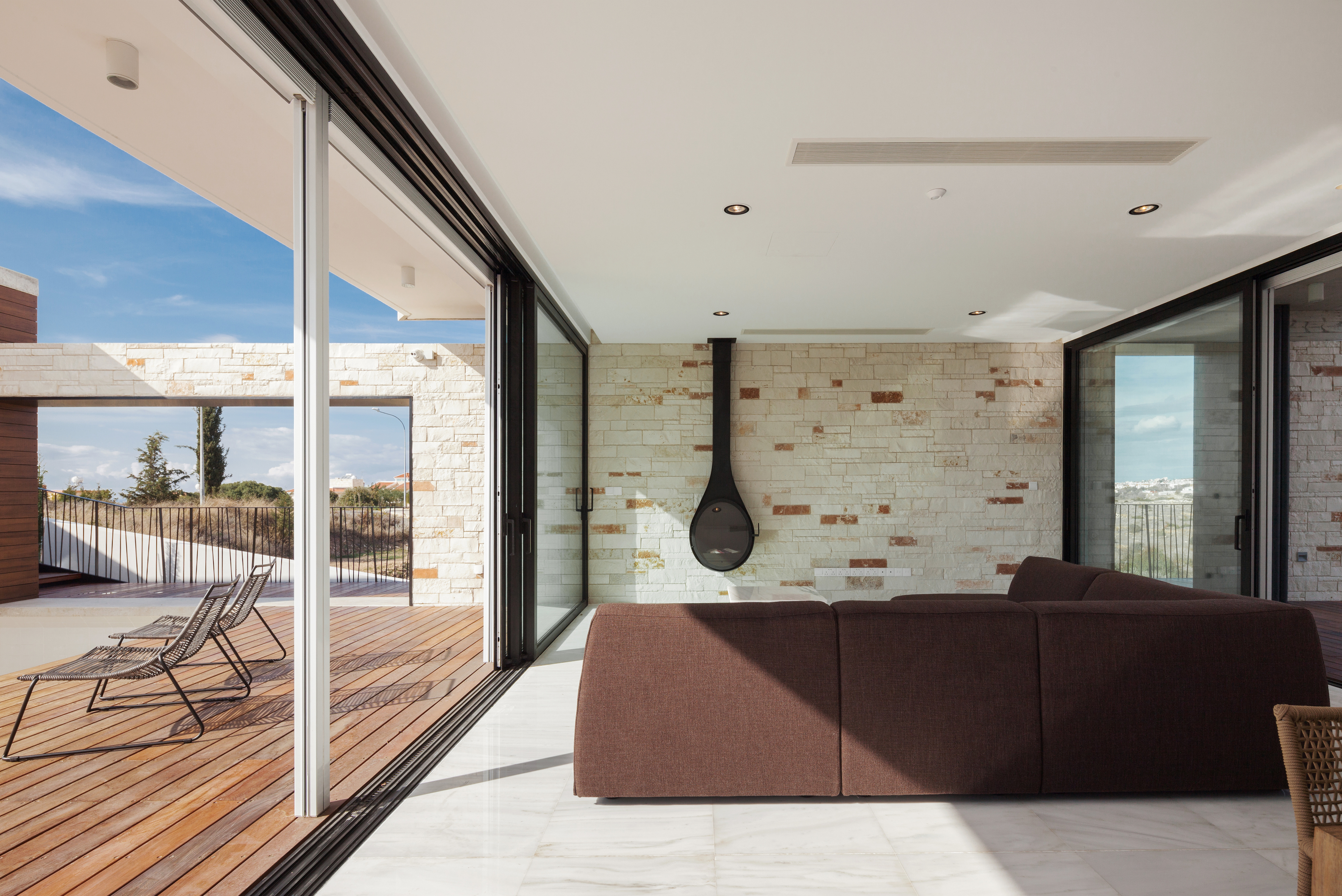 CK House | 嵌入景观的河畔家园-15