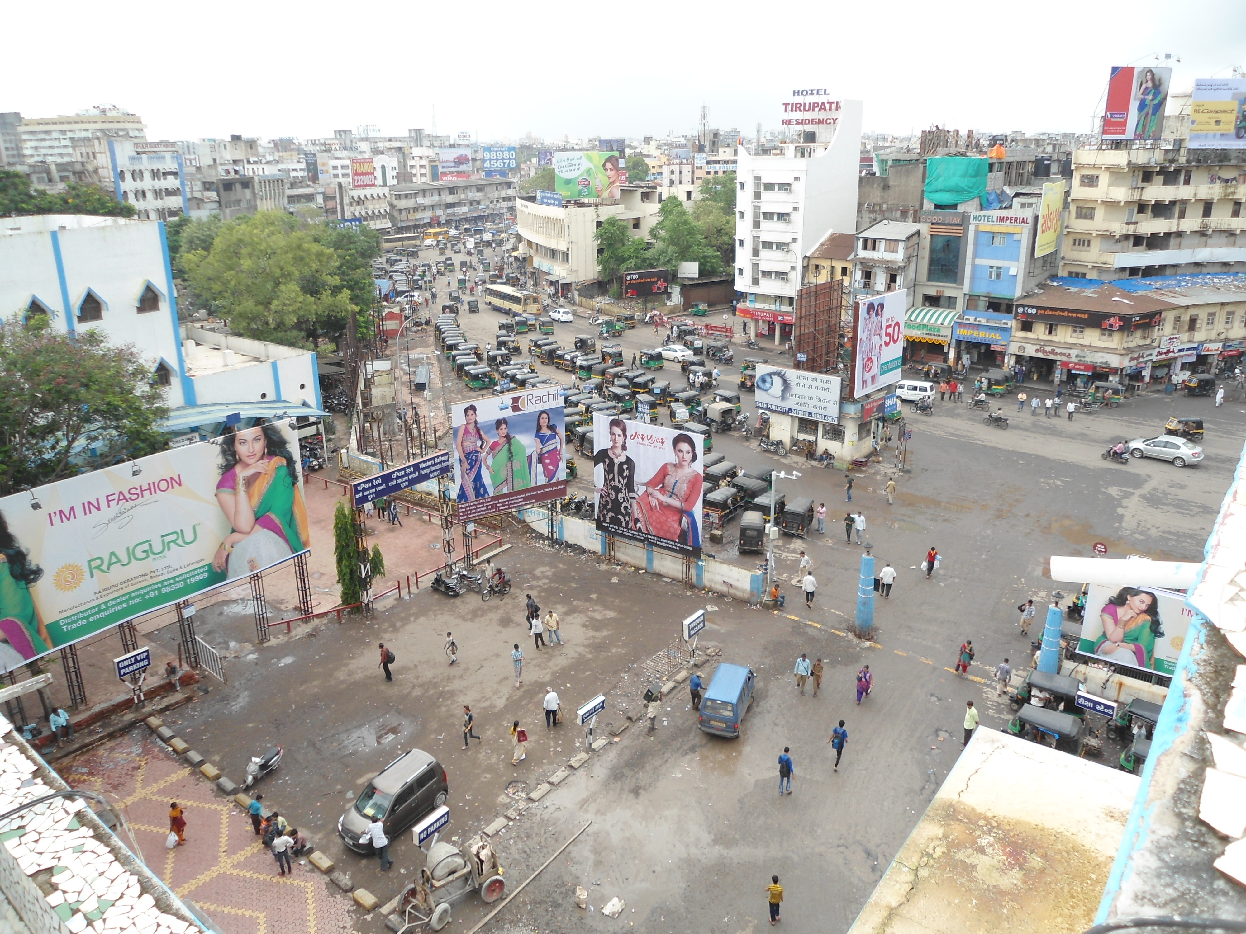 苏拉特市火车站区域的重新设计与再开发-59