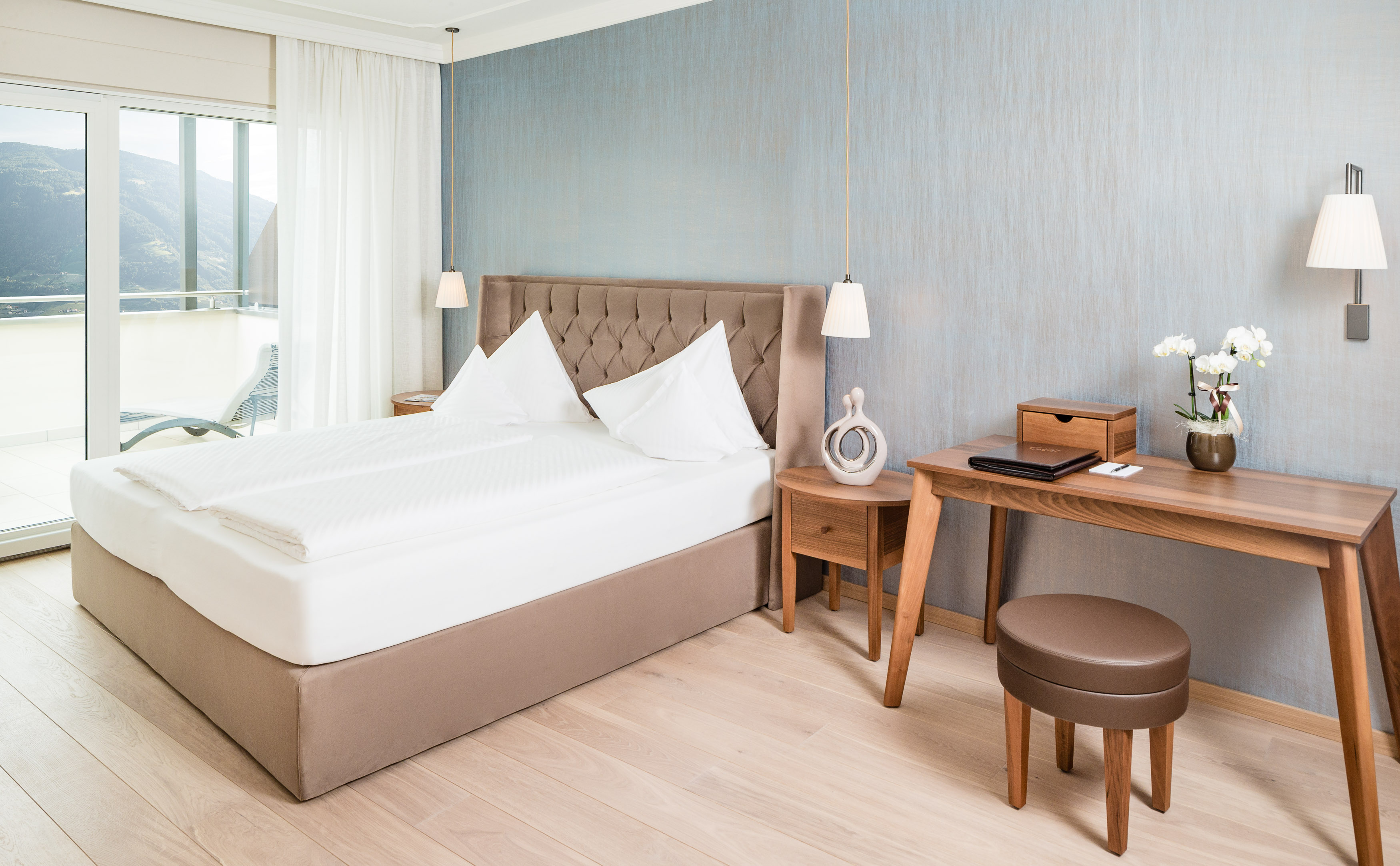 阿尔卑斯山间的五星级酒店改造-31