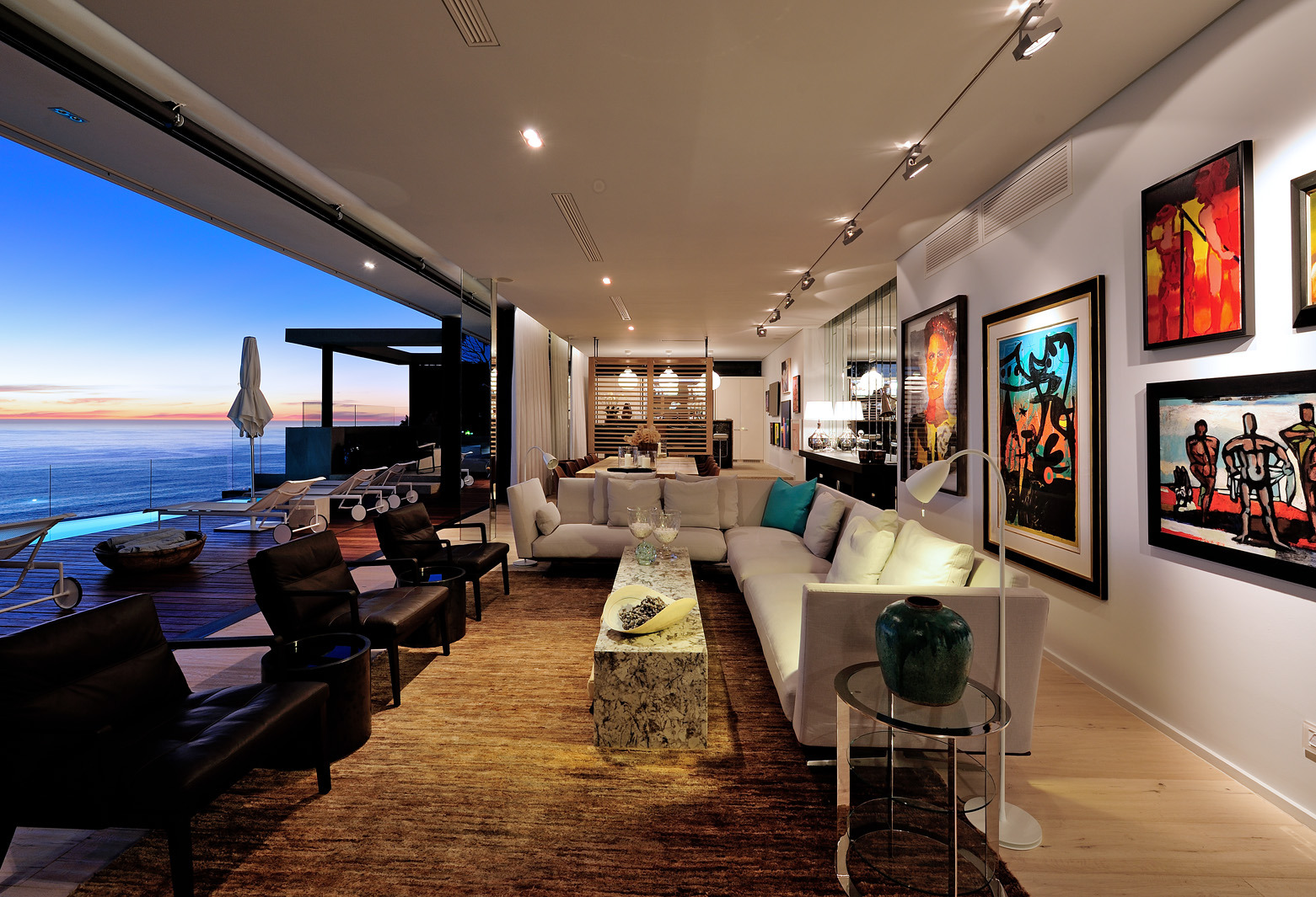 南非开普敦“Nettleton Ridge”海滨别墅 | 壮丽海景与生活空间的完美融合-6