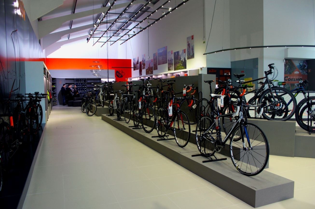 KTM Megastore 室内设计案例-6