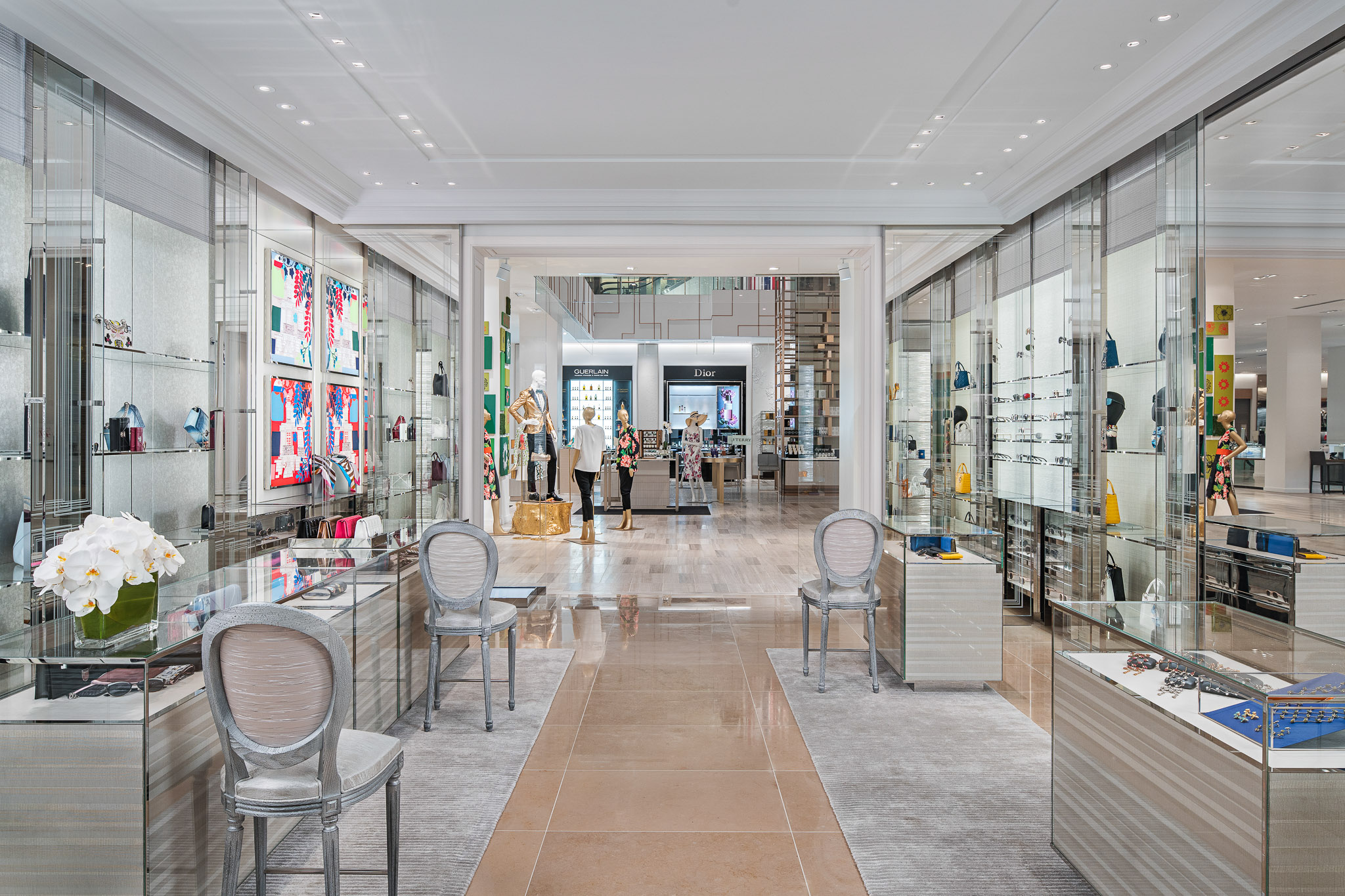 迪奥 Saks Toronto Queen Street 旗舰店-6