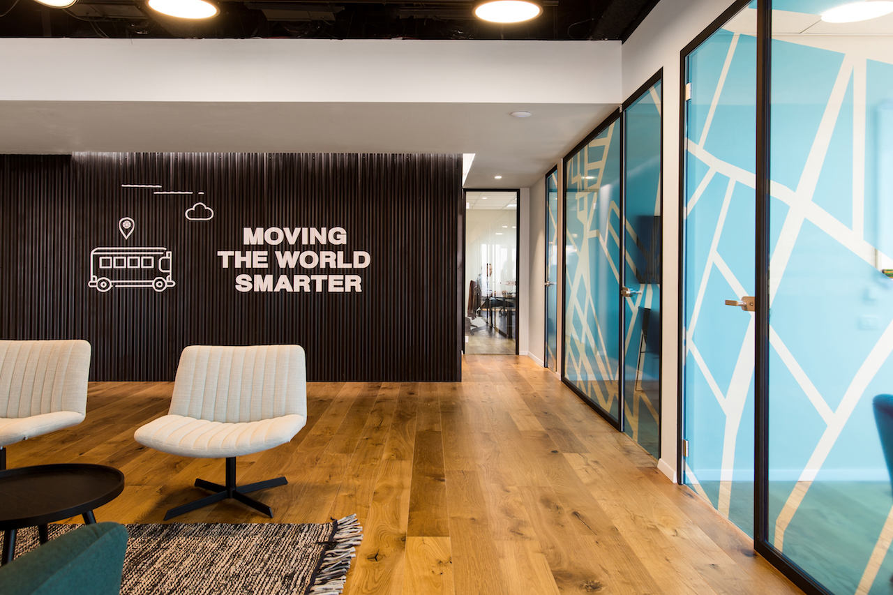 OPTIBUS 02 企业总部室内设计-2