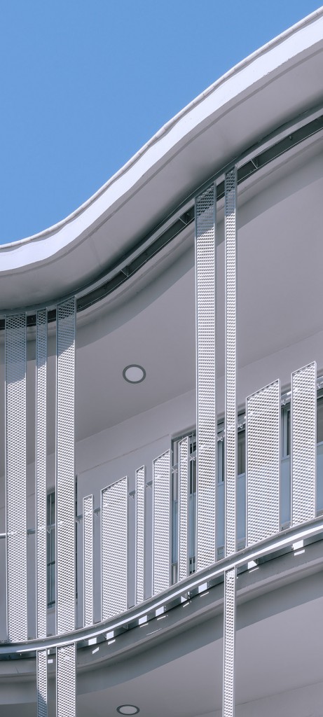 融合历史与当代的塞维利亚多户住宅-33