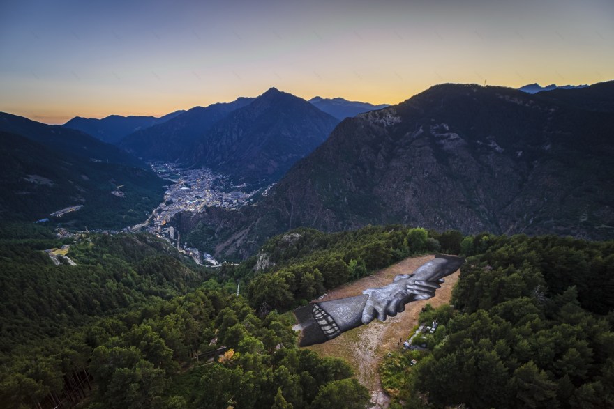全球最长象征性人链项目 · 生物降解的艺术巨作-8