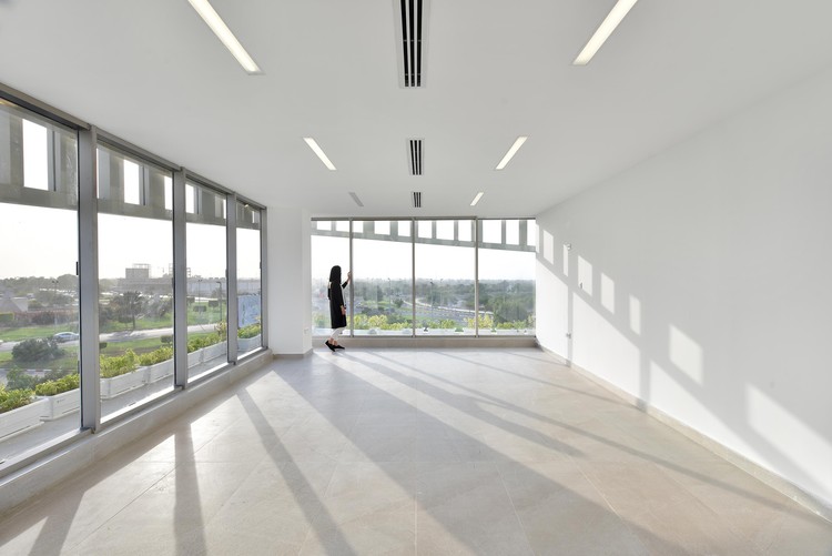 基什双层壳绿色办公建筑-17